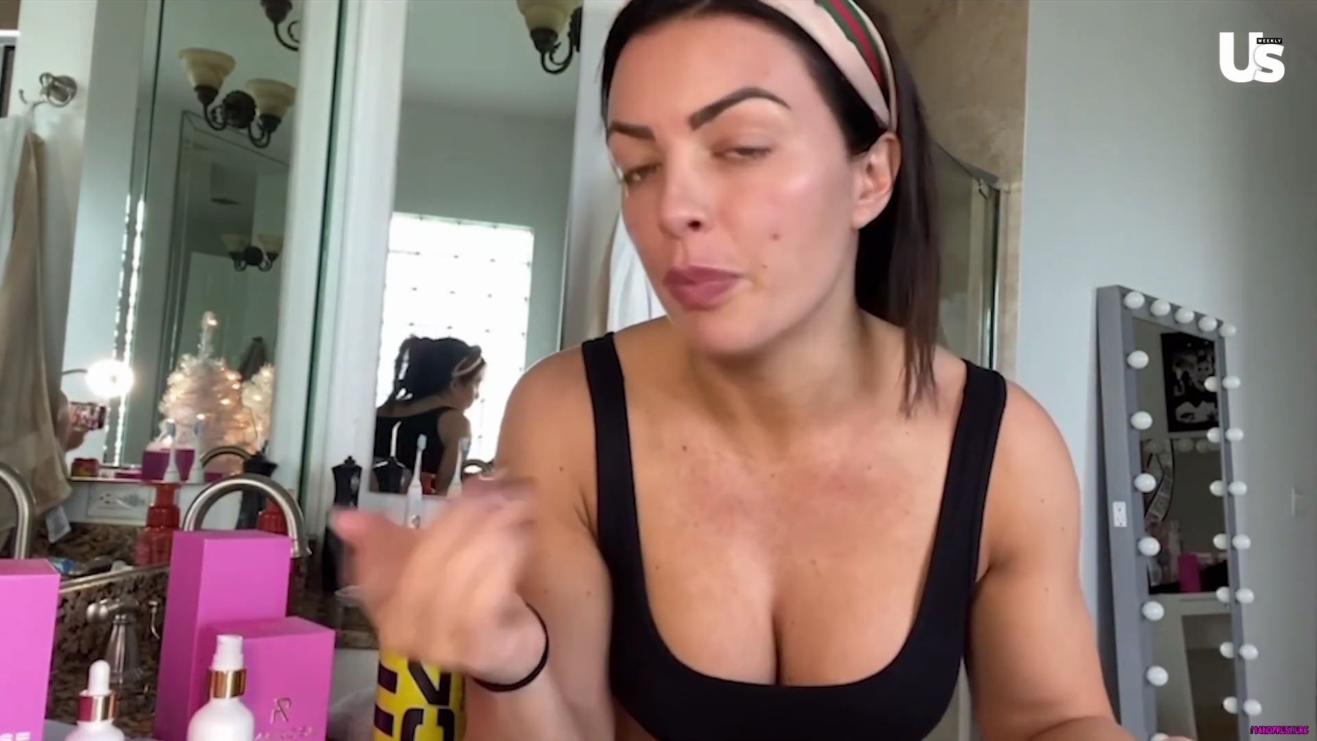 yt1s_com_-_WWE_Mandy_Rose_Shows_Off_Her_Beauty_Sleep_Routine__Beauty_Sleep_1080p_mp40608.jpg