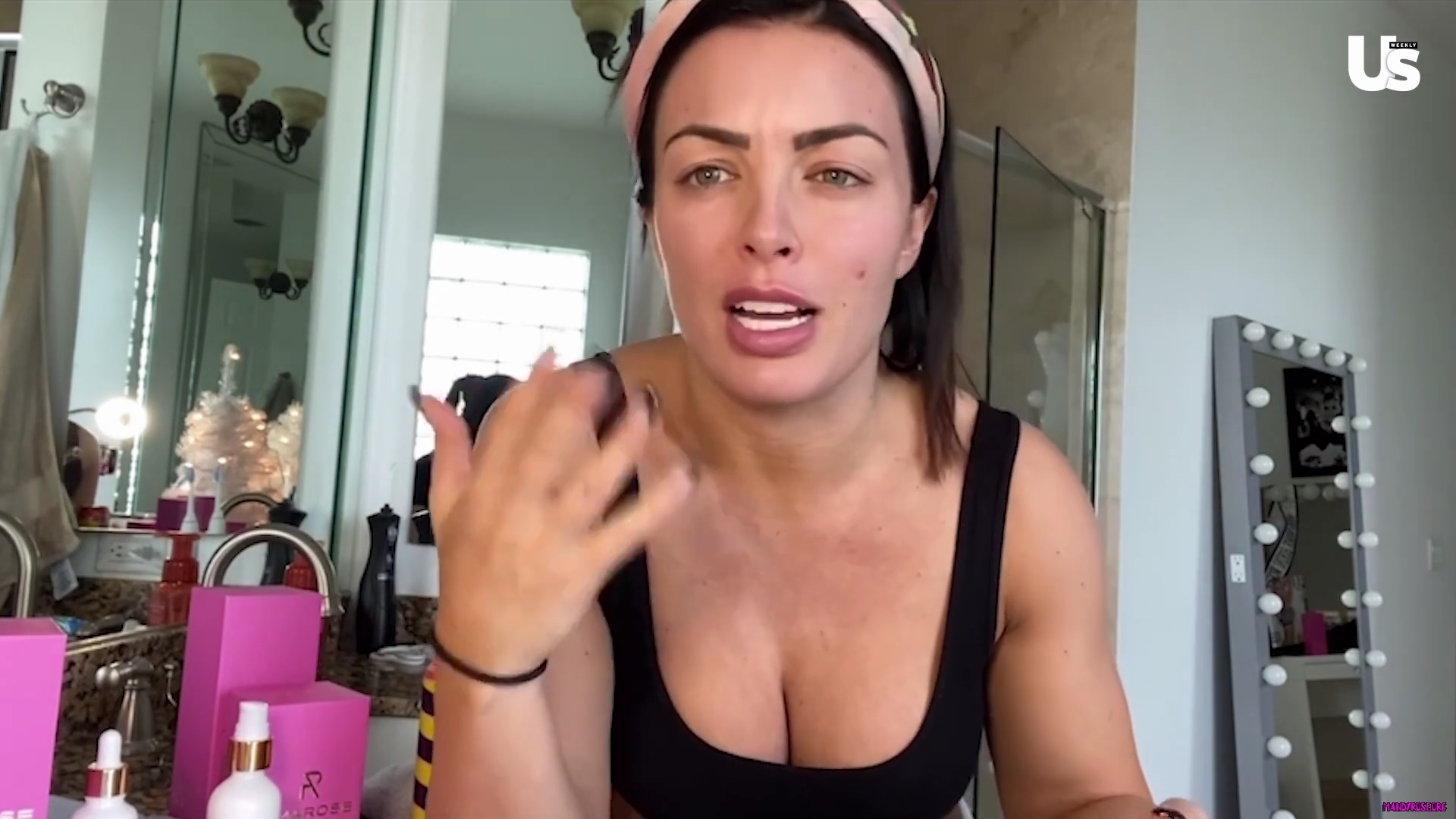 yt1s_com_-_WWE_Mandy_Rose_Shows_Off_Her_Beauty_Sleep_Routine__Beauty_Sleep_1080p_mp40610.jpg