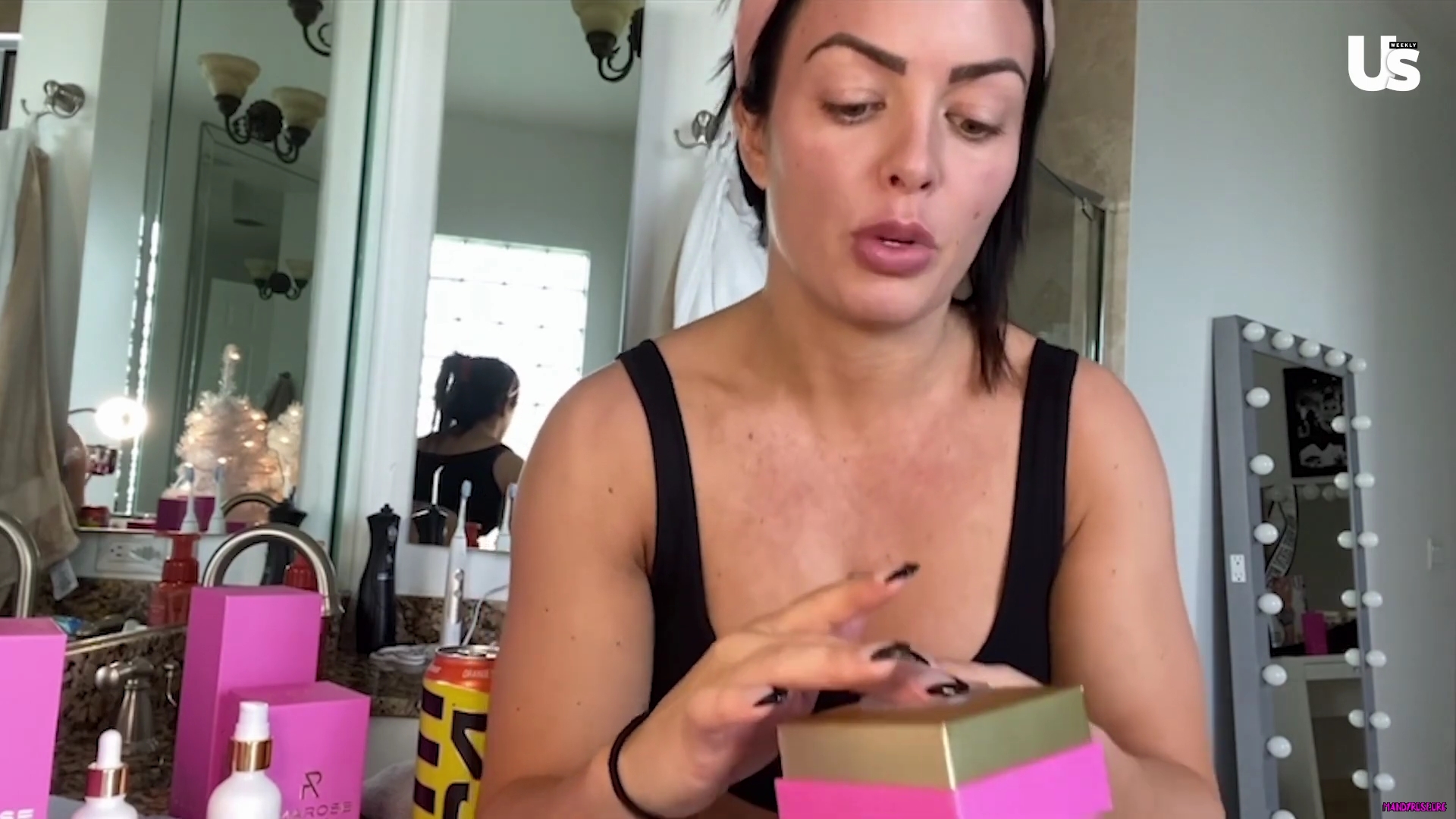 yt1s_com_-_WWE_Mandy_Rose_Shows_Off_Her_Beauty_Sleep_Routine__Beauty_Sleep_1080p_mp40615.jpg