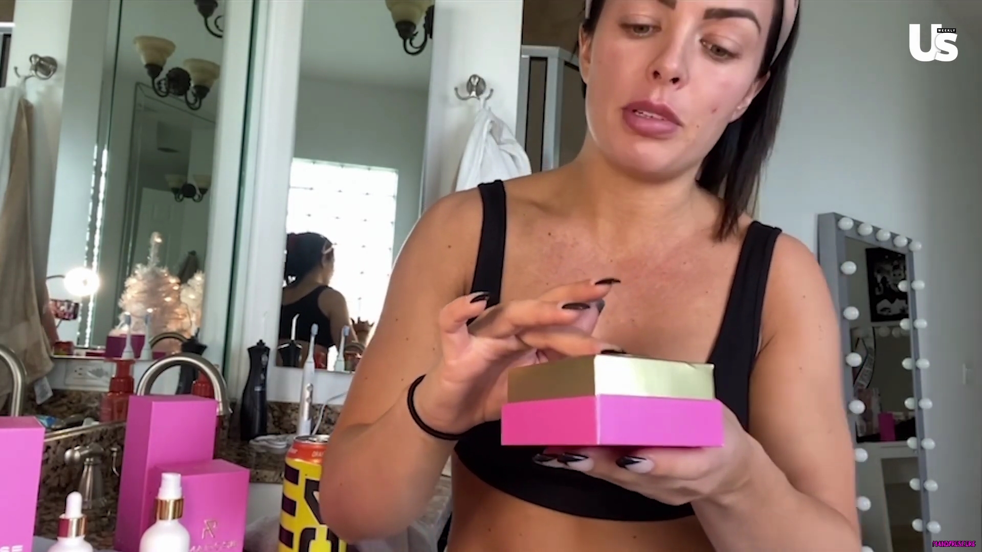yt1s_com_-_WWE_Mandy_Rose_Shows_Off_Her_Beauty_Sleep_Routine__Beauty_Sleep_1080p_mp40618.jpg