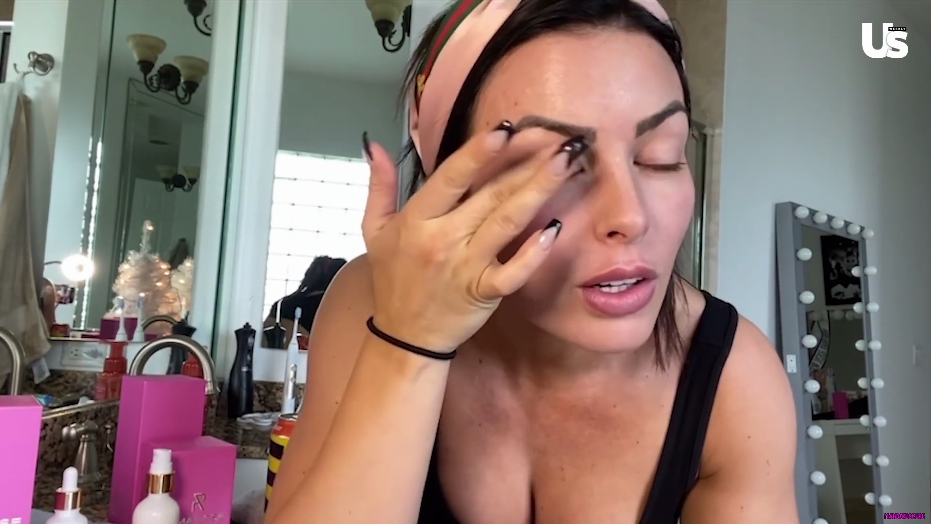 yt1s_com_-_WWE_Mandy_Rose_Shows_Off_Her_Beauty_Sleep_Routine__Beauty_Sleep_1080p_mp40624.jpg