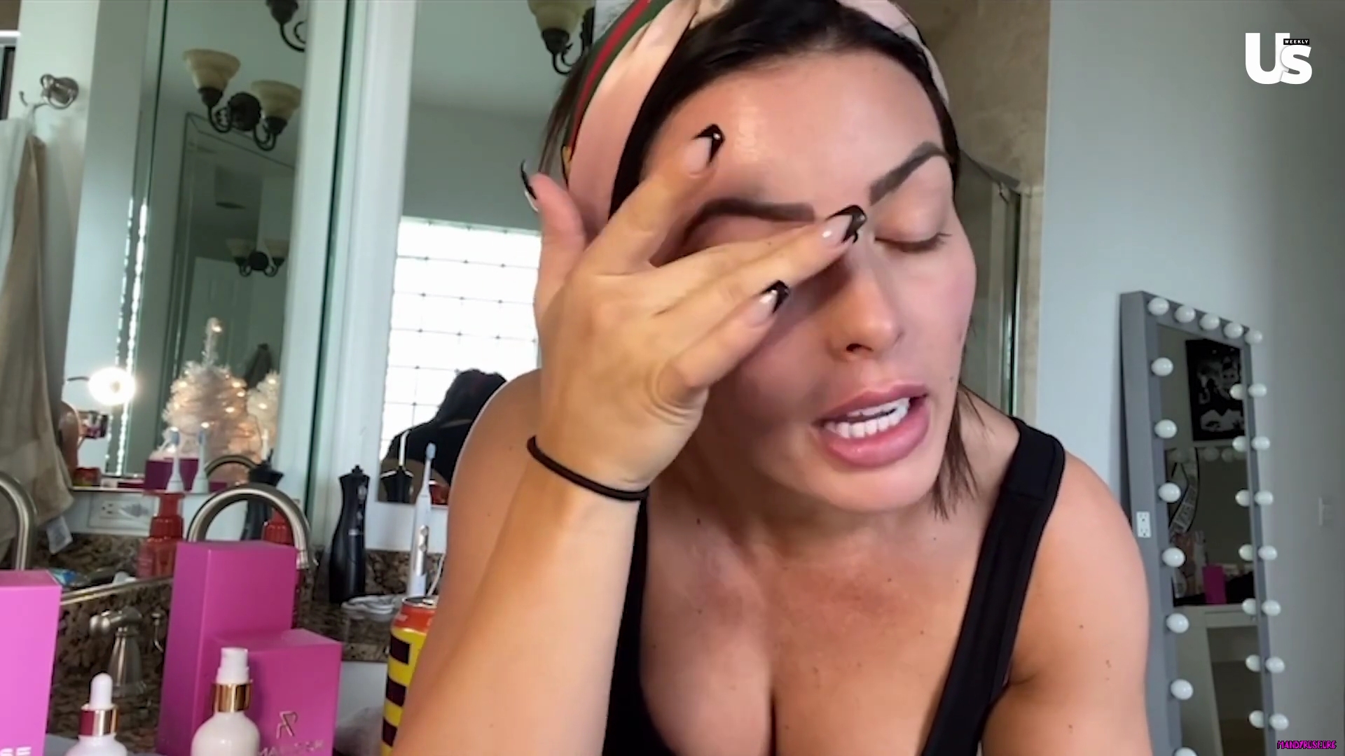 yt1s_com_-_WWE_Mandy_Rose_Shows_Off_Her_Beauty_Sleep_Routine__Beauty_Sleep_1080p_mp40626.jpg