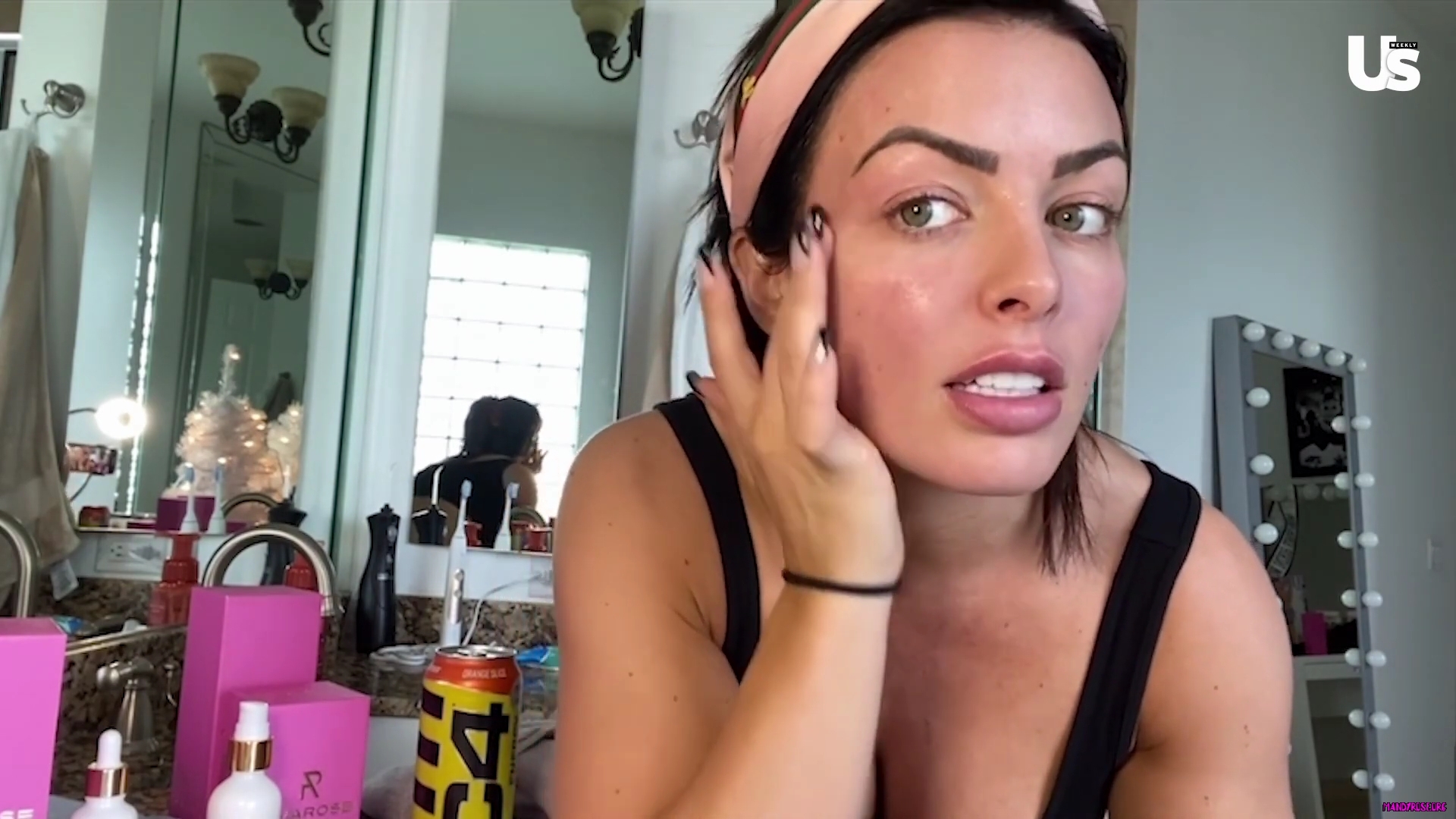yt1s_com_-_WWE_Mandy_Rose_Shows_Off_Her_Beauty_Sleep_Routine__Beauty_Sleep_1080p_mp40633.jpg