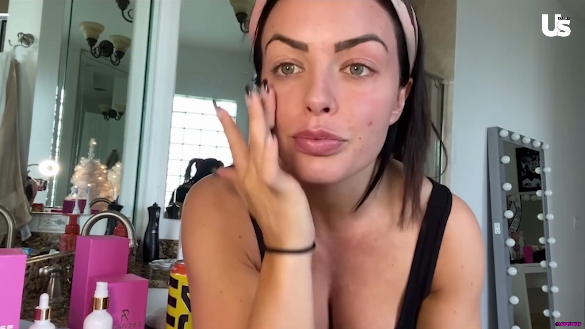 yt1s_com_-_WWE_Mandy_Rose_Shows_Off_Her_Beauty_Sleep_Routine__Beauty_Sleep_1080p_mp40668.jpg