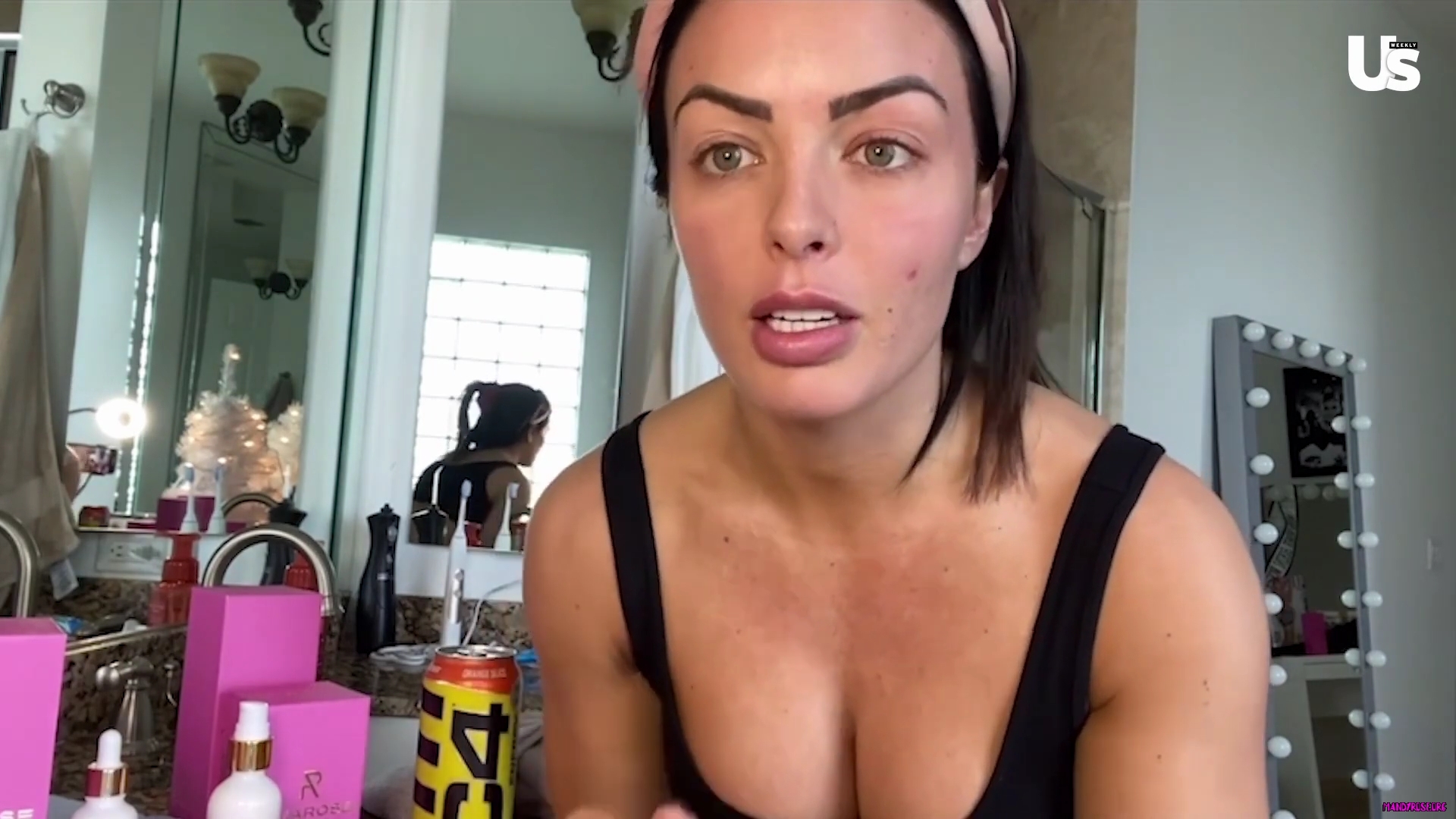 yt1s_com_-_WWE_Mandy_Rose_Shows_Off_Her_Beauty_Sleep_Routine__Beauty_Sleep_1080p_mp40669.jpg