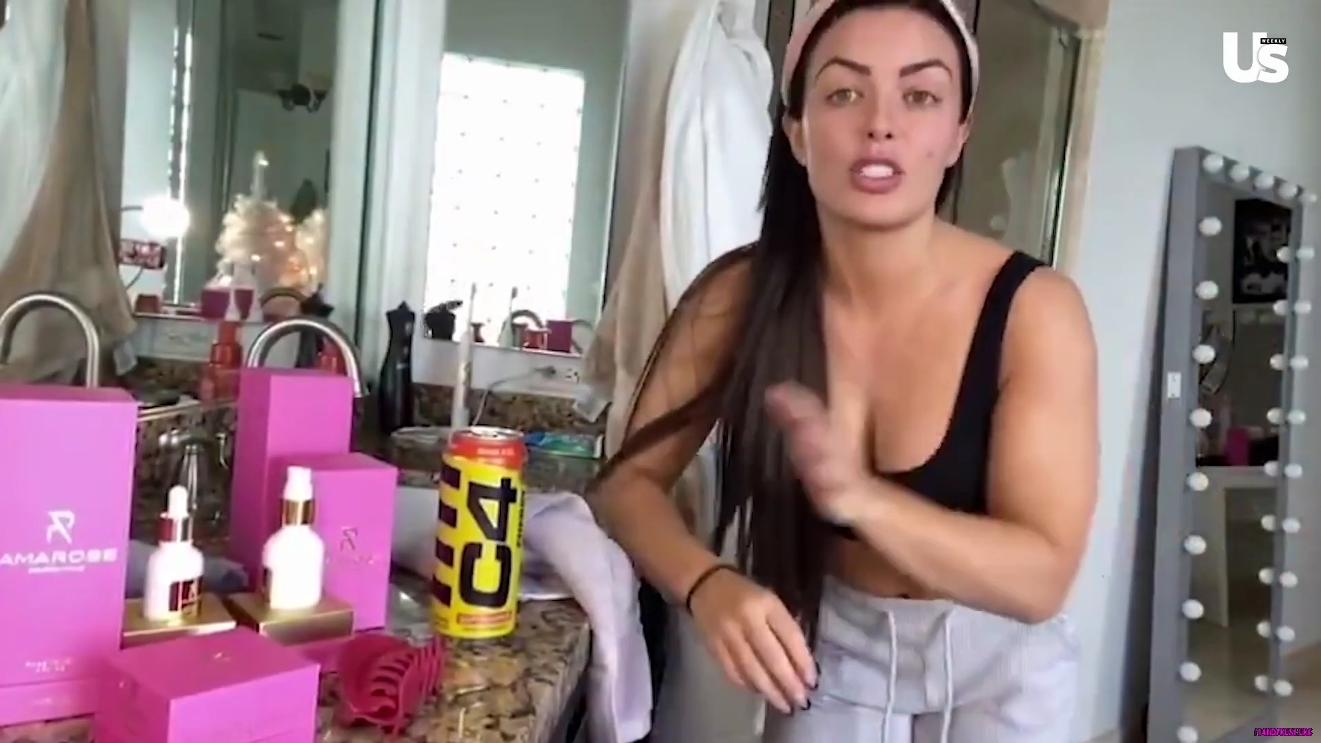 yt1s_com_-_WWE_Mandy_Rose_Shows_Off_Her_Beauty_Sleep_Routine__Beauty_Sleep_1080p_mp40682.jpg
