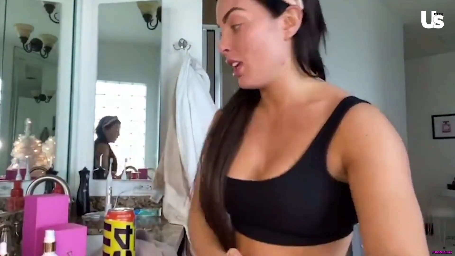 yt1s_com_-_WWE_Mandy_Rose_Shows_Off_Her_Beauty_Sleep_Routine__Beauty_Sleep_1080p_mp40704.jpg