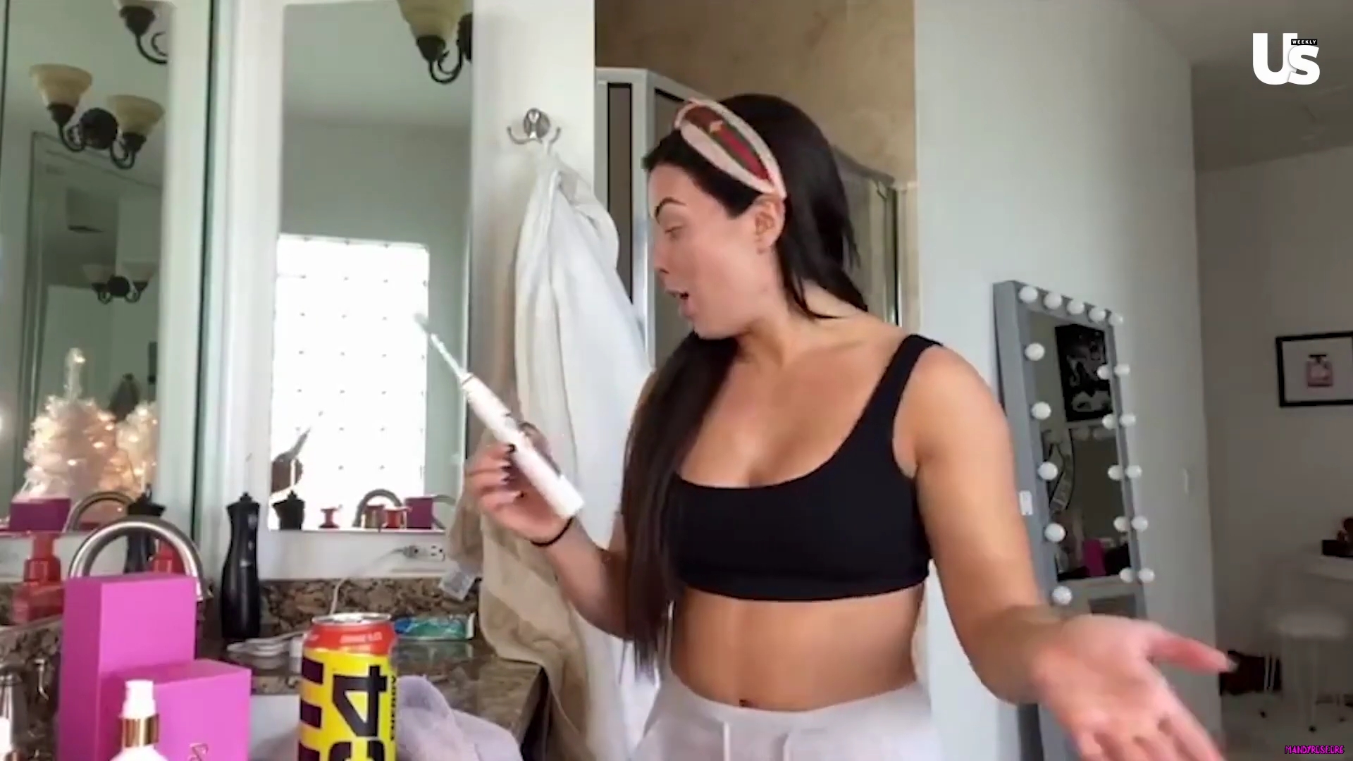 yt1s_com_-_WWE_Mandy_Rose_Shows_Off_Her_Beauty_Sleep_Routine__Beauty_Sleep_1080p_mp40714.jpg