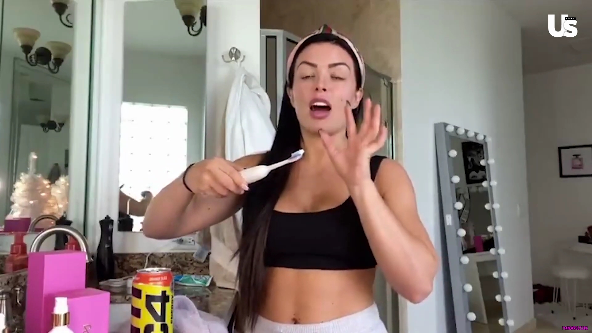yt1s_com_-_WWE_Mandy_Rose_Shows_Off_Her_Beauty_Sleep_Routine__Beauty_Sleep_1080p_mp40736.jpg