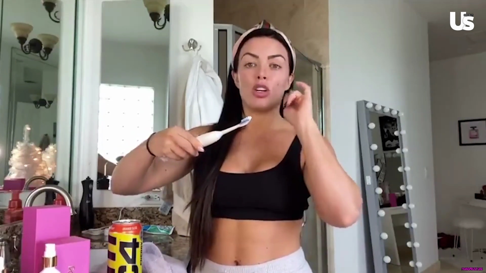 yt1s_com_-_WWE_Mandy_Rose_Shows_Off_Her_Beauty_Sleep_Routine__Beauty_Sleep_1080p_mp40737.jpg