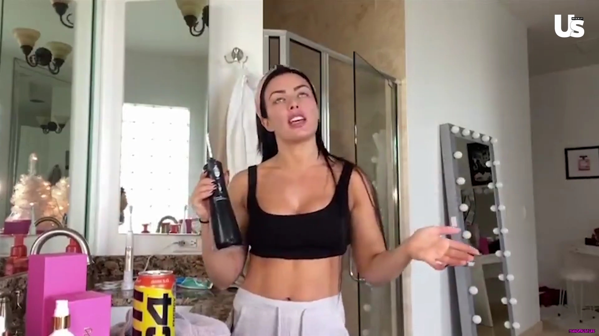 yt1s_com_-_WWE_Mandy_Rose_Shows_Off_Her_Beauty_Sleep_Routine__Beauty_Sleep_1080p_mp40743.jpg