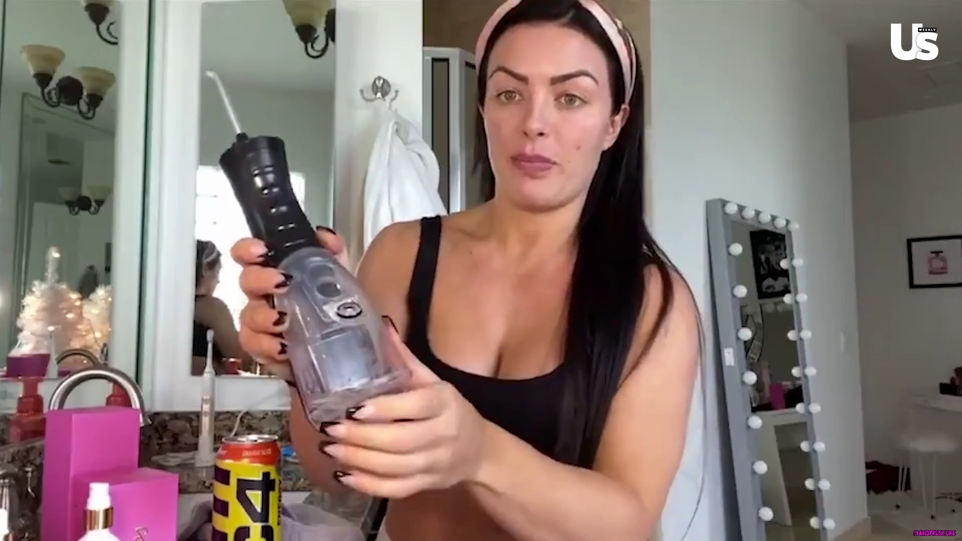 yt1s_com_-_WWE_Mandy_Rose_Shows_Off_Her_Beauty_Sleep_Routine__Beauty_Sleep_1080p_mp40777.jpg