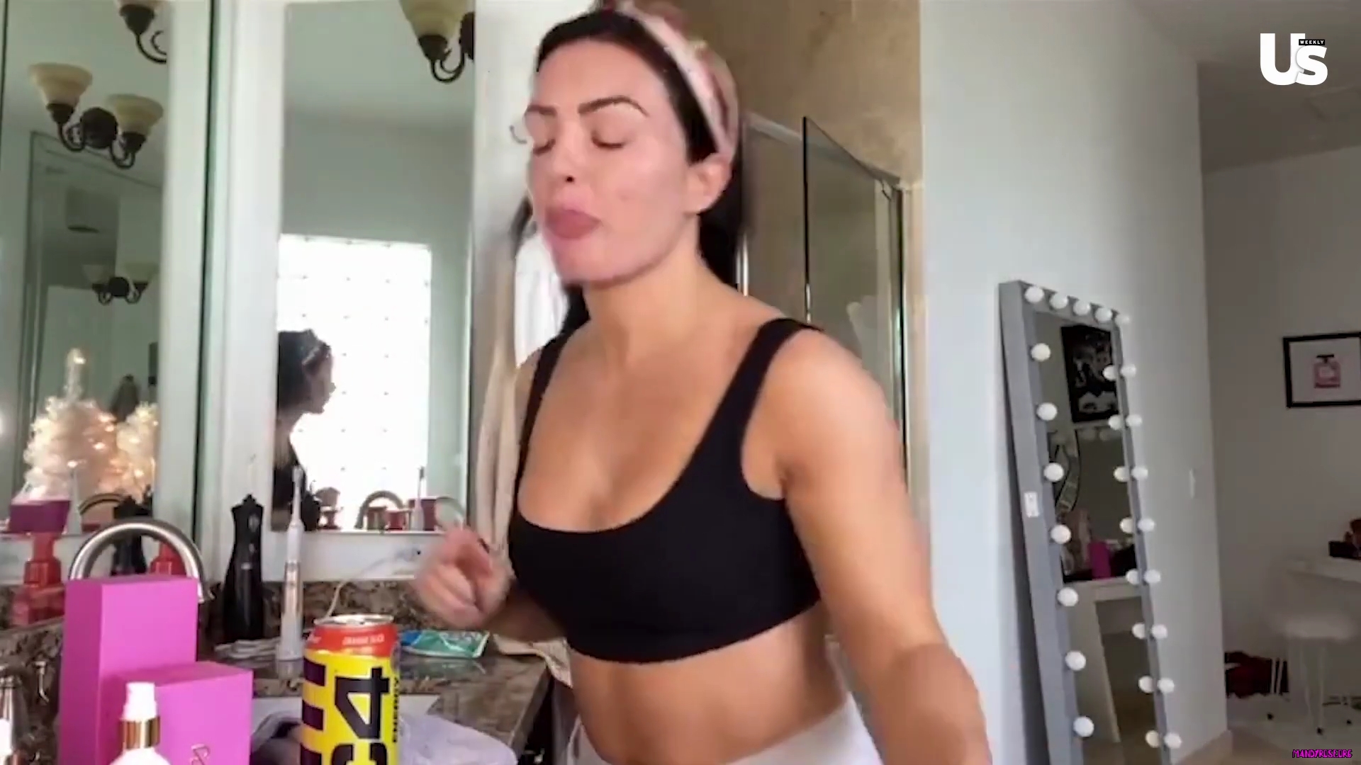yt1s_com_-_WWE_Mandy_Rose_Shows_Off_Her_Beauty_Sleep_Routine__Beauty_Sleep_1080p_mp40808.jpg