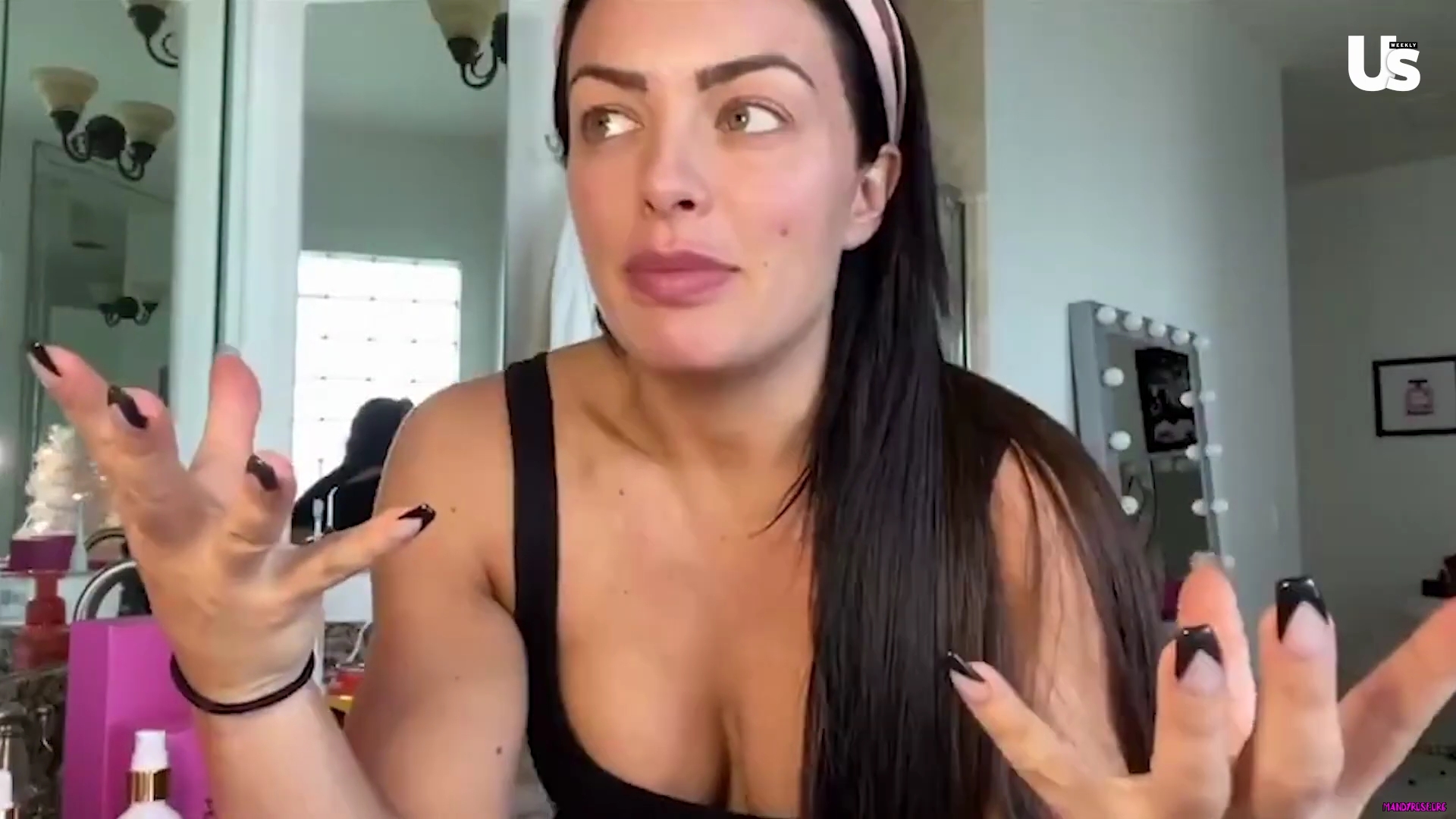 yt1s_com_-_WWE_Mandy_Rose_Shows_Off_Her_Beauty_Sleep_Routine__Beauty_Sleep_1080p_mp40811.jpg
