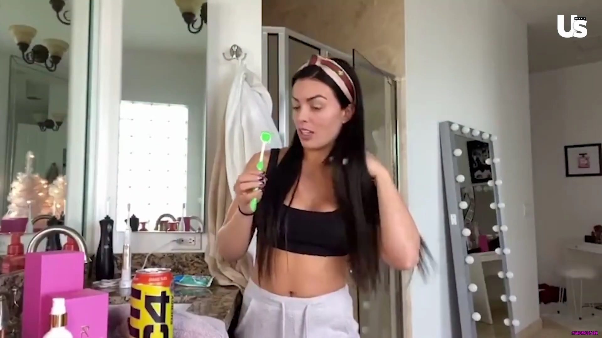 yt1s_com_-_WWE_Mandy_Rose_Shows_Off_Her_Beauty_Sleep_Routine__Beauty_Sleep_1080p_mp40820.jpg