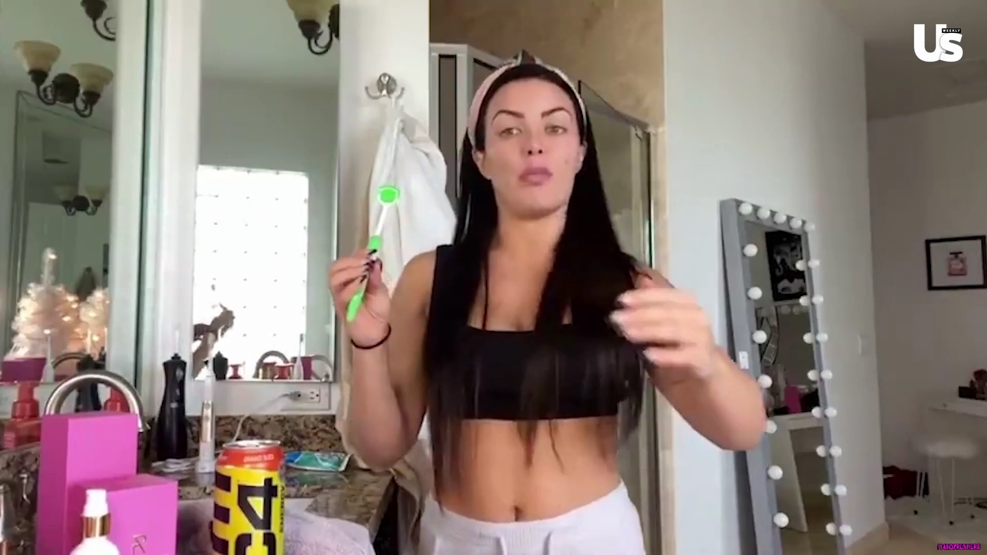 yt1s_com_-_WWE_Mandy_Rose_Shows_Off_Her_Beauty_Sleep_Routine__Beauty_Sleep_1080p_mp40821.jpg