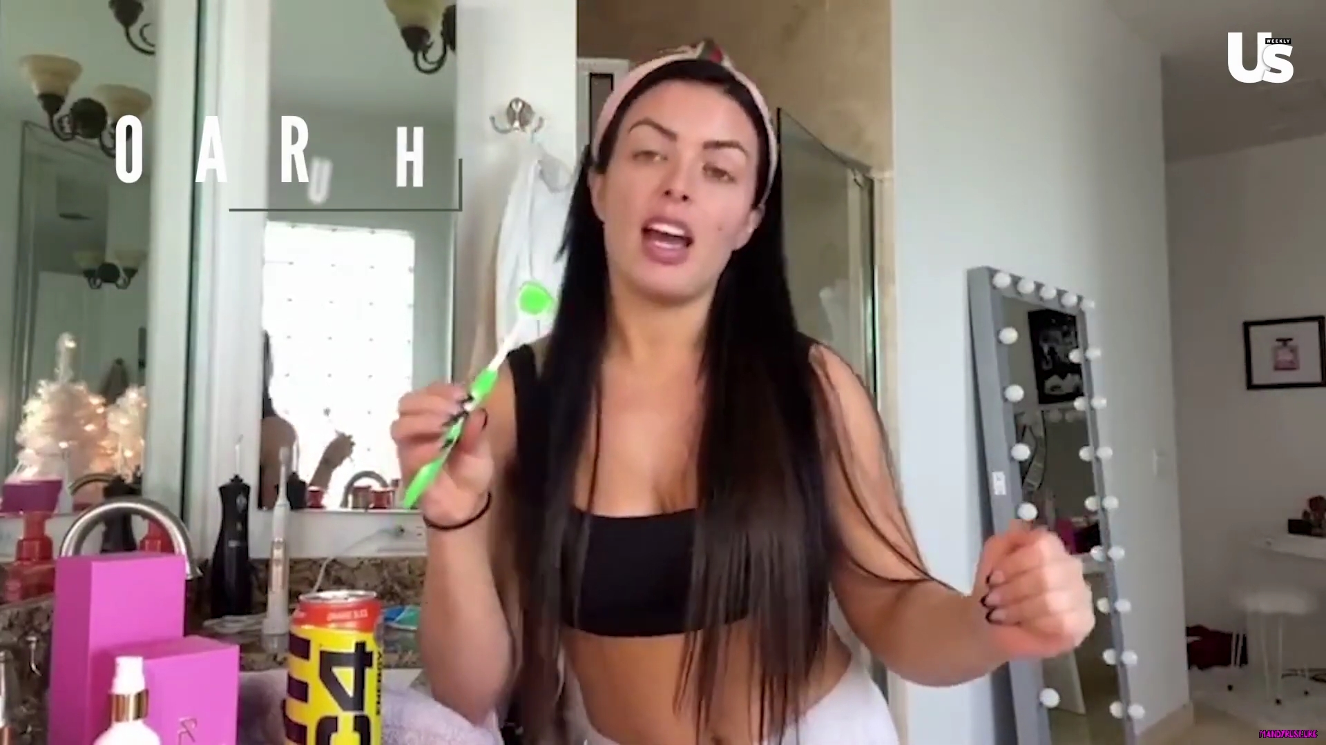 yt1s_com_-_WWE_Mandy_Rose_Shows_Off_Her_Beauty_Sleep_Routine__Beauty_Sleep_1080p_mp40825.jpg