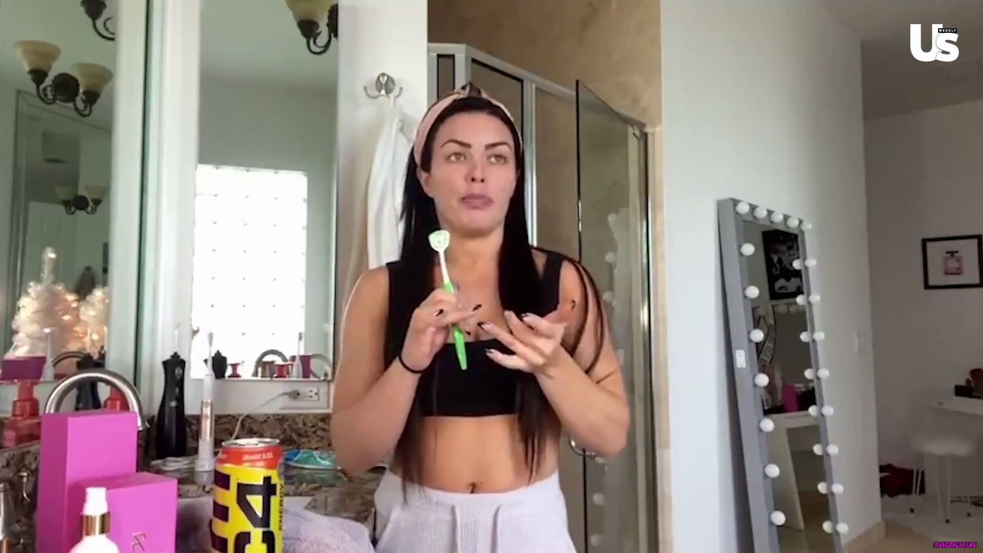 yt1s_com_-_WWE_Mandy_Rose_Shows_Off_Her_Beauty_Sleep_Routine__Beauty_Sleep_1080p_mp40842.jpg