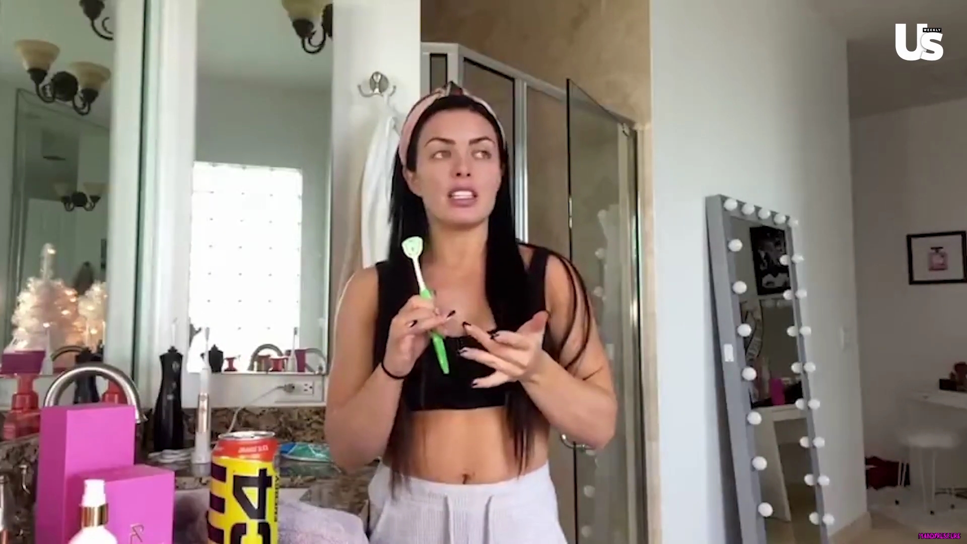 yt1s_com_-_WWE_Mandy_Rose_Shows_Off_Her_Beauty_Sleep_Routine__Beauty_Sleep_1080p_mp40843.jpg
