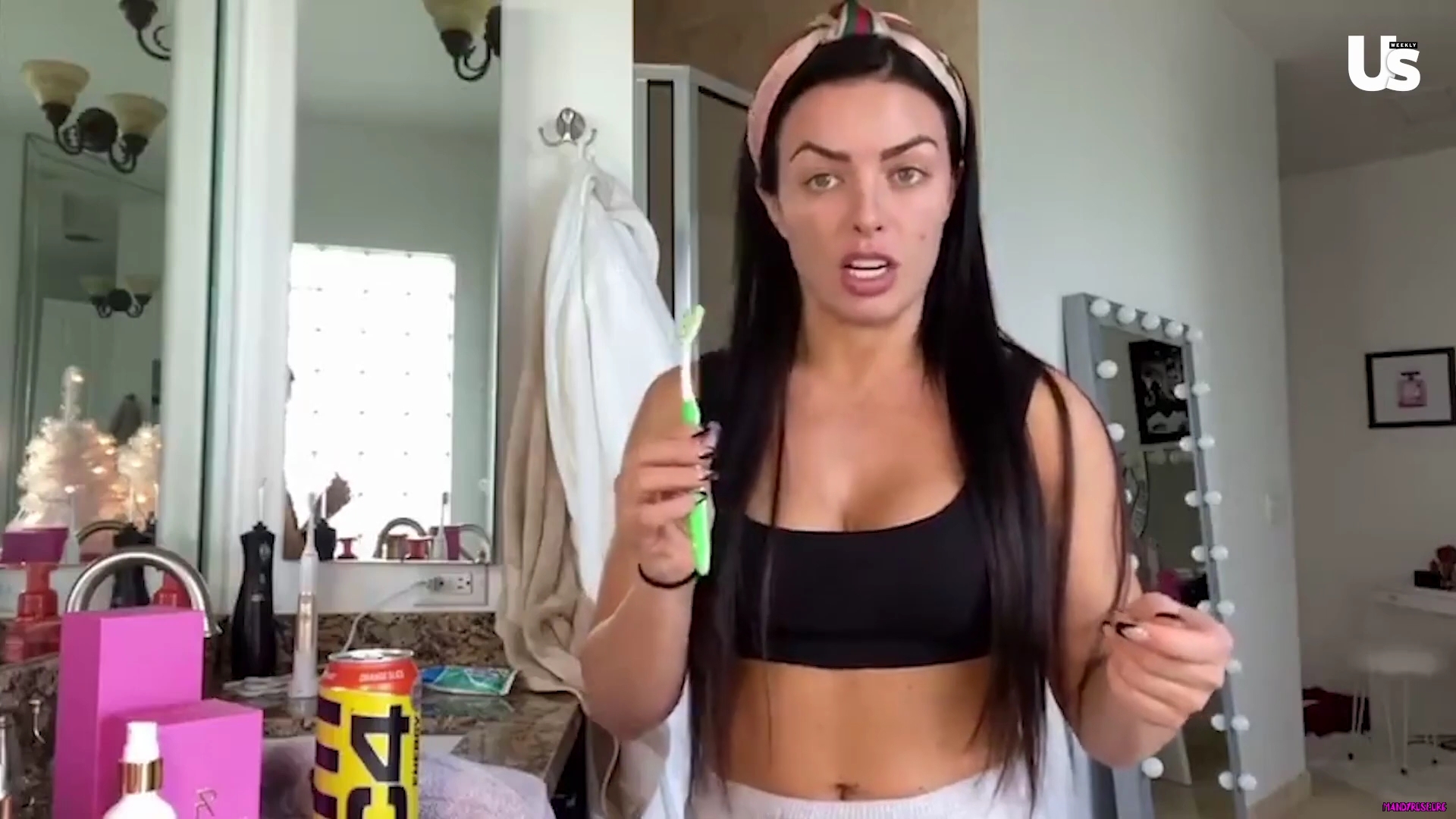 yt1s_com_-_WWE_Mandy_Rose_Shows_Off_Her_Beauty_Sleep_Routine__Beauty_Sleep_1080p_mp40855.jpg