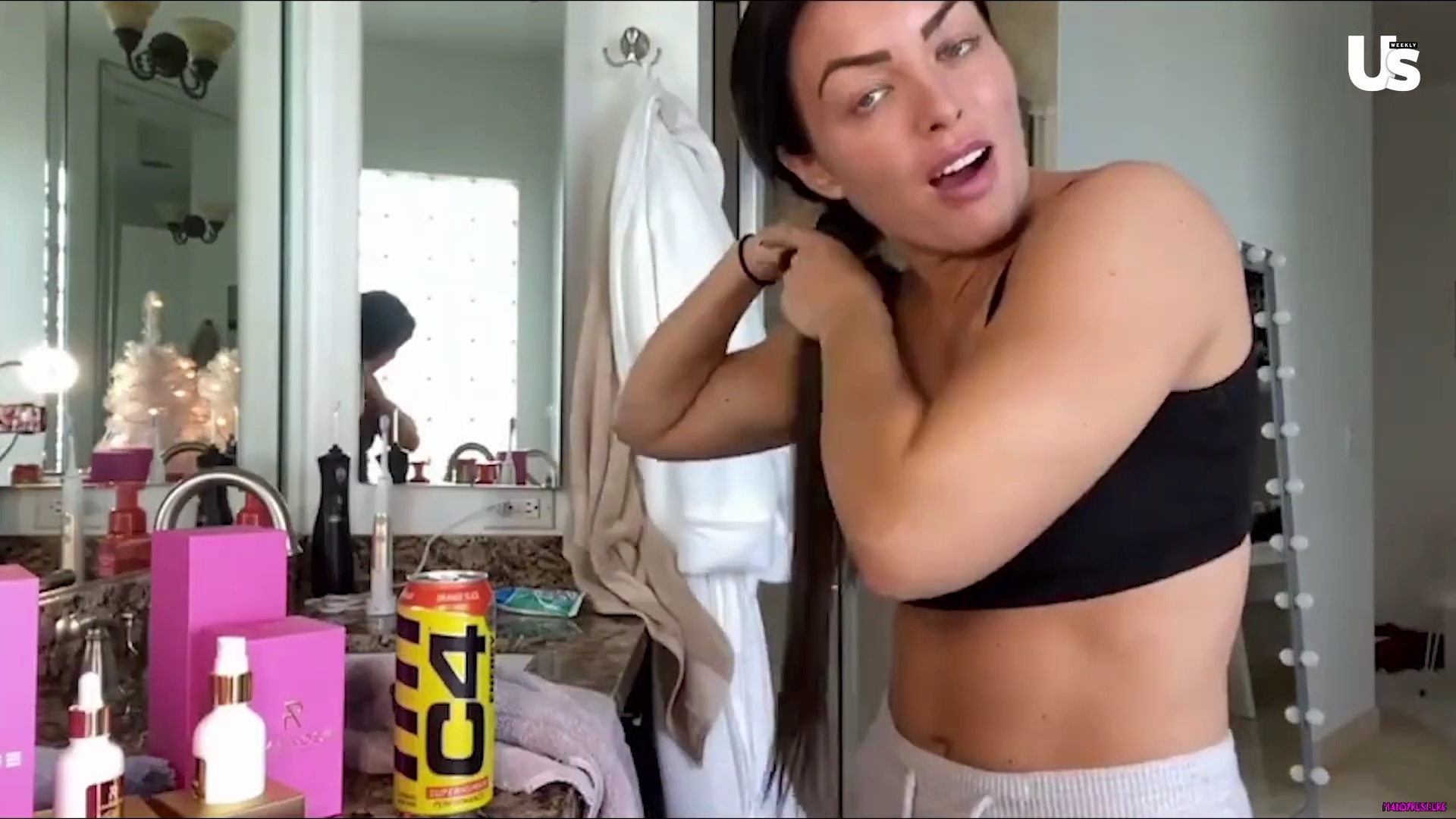 yt1s_com_-_WWE_Mandy_Rose_Shows_Off_Her_Beauty_Sleep_Routine__Beauty_Sleep_1080p_mp40891.jpg
