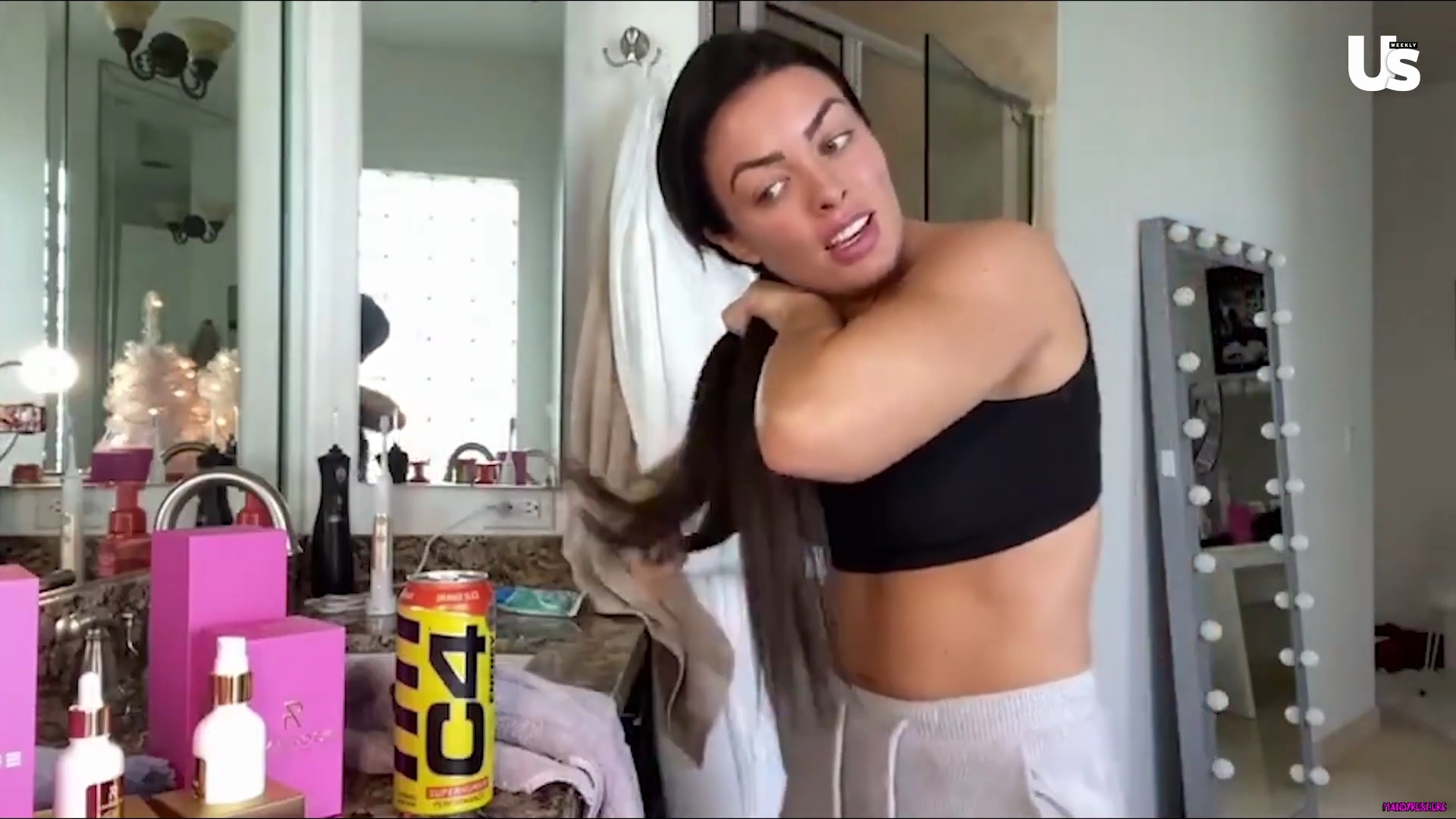 yt1s_com_-_WWE_Mandy_Rose_Shows_Off_Her_Beauty_Sleep_Routine__Beauty_Sleep_1080p_mp40892.jpg