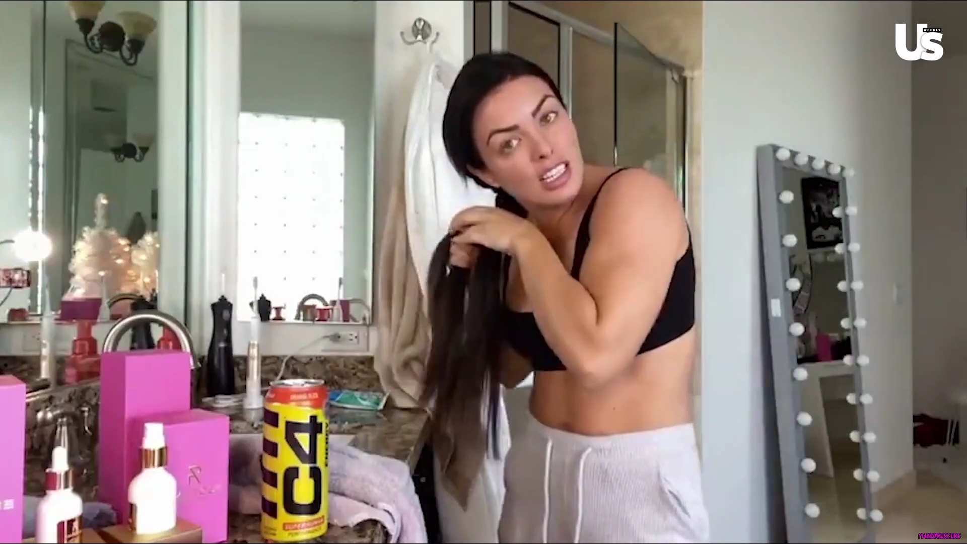 yt1s_com_-_WWE_Mandy_Rose_Shows_Off_Her_Beauty_Sleep_Routine__Beauty_Sleep_1080p_mp40894.jpg