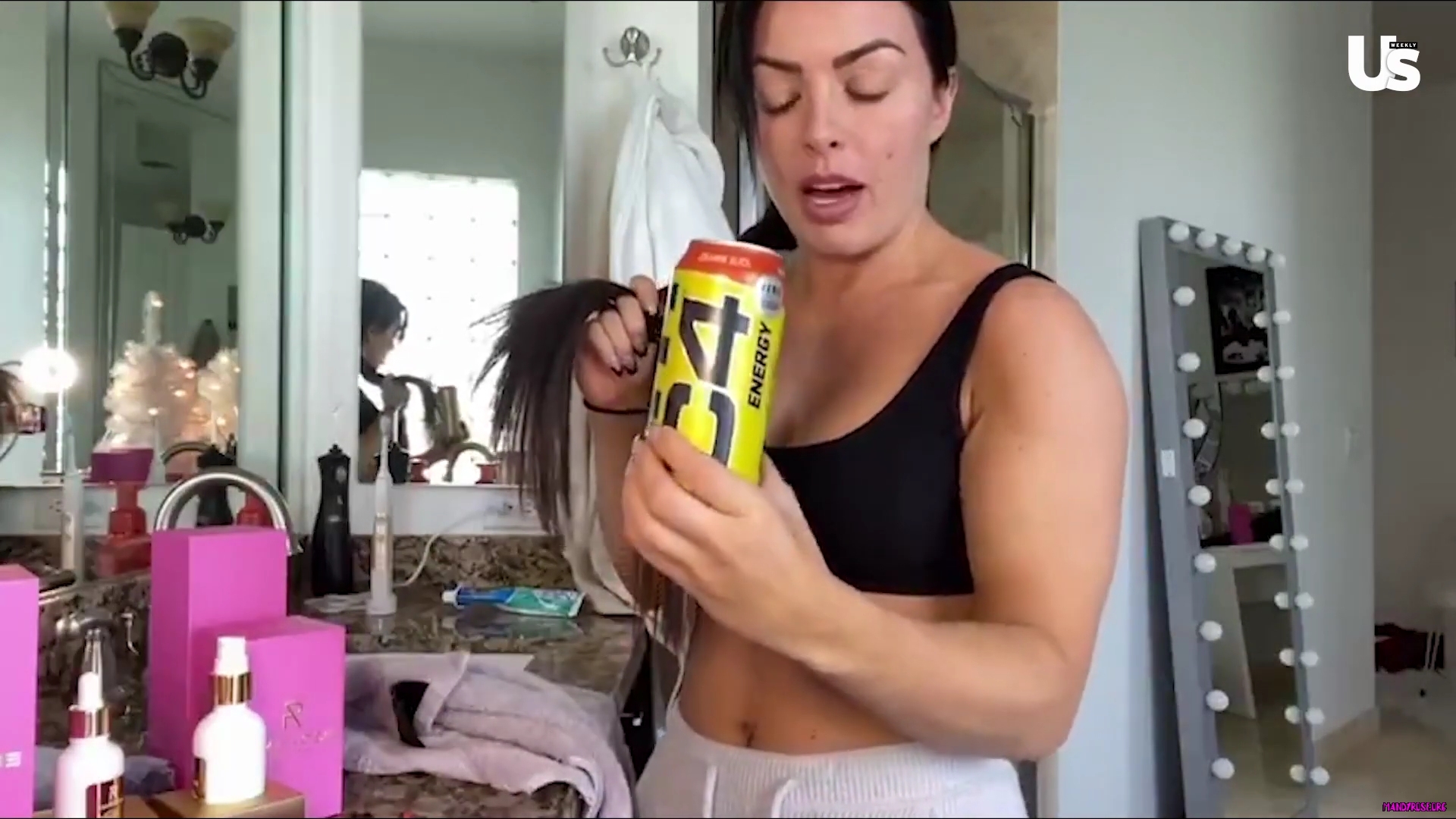 yt1s_com_-_WWE_Mandy_Rose_Shows_Off_Her_Beauty_Sleep_Routine__Beauty_Sleep_1080p_mp40904.jpg