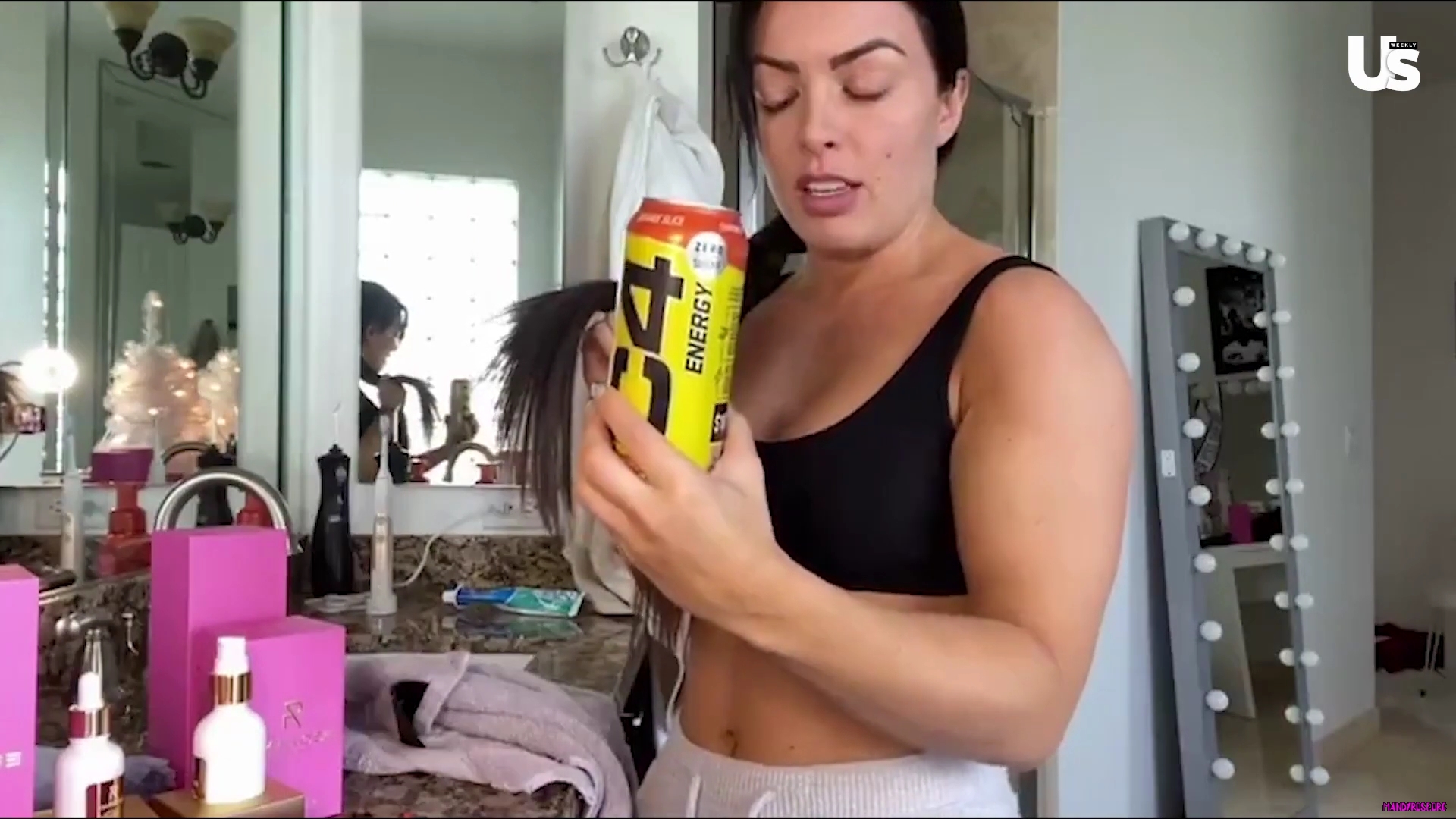 yt1s_com_-_WWE_Mandy_Rose_Shows_Off_Her_Beauty_Sleep_Routine__Beauty_Sleep_1080p_mp40905.jpg