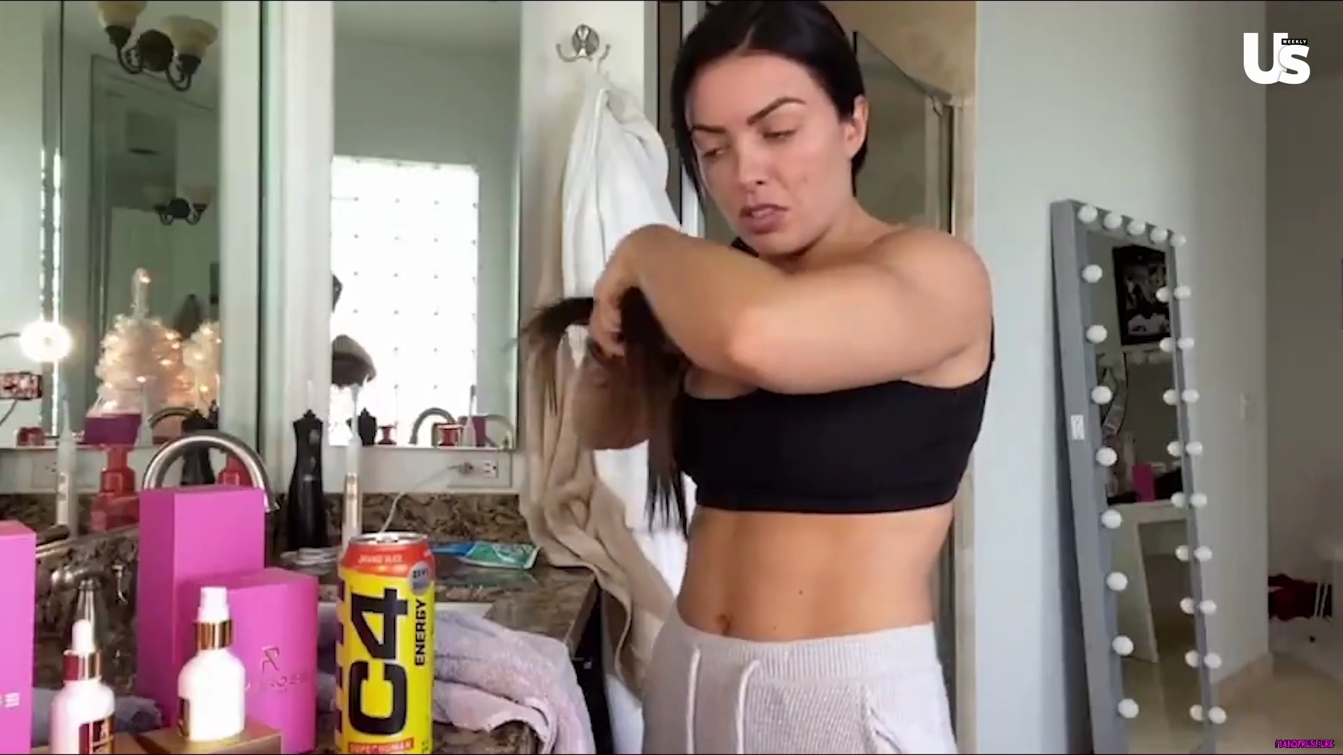 yt1s_com_-_WWE_Mandy_Rose_Shows_Off_Her_Beauty_Sleep_Routine__Beauty_Sleep_1080p_mp40920.jpg