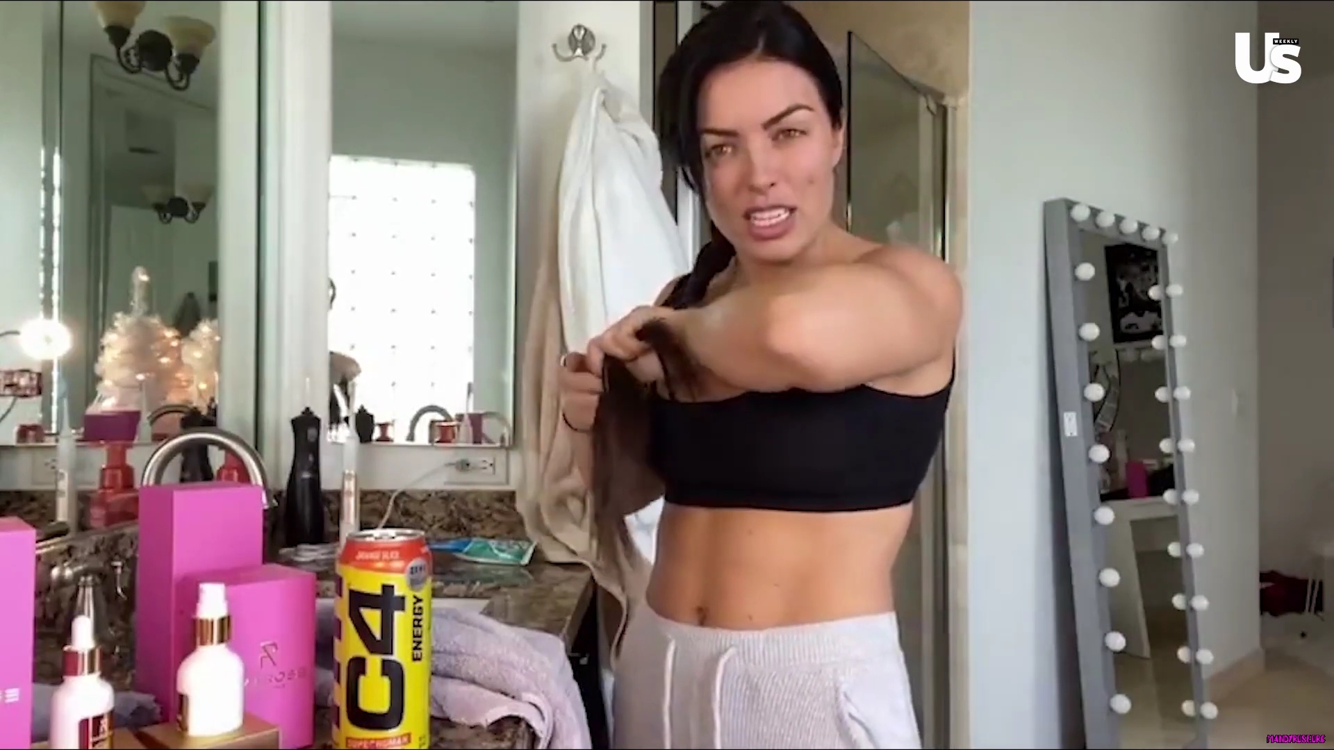 yt1s_com_-_WWE_Mandy_Rose_Shows_Off_Her_Beauty_Sleep_Routine__Beauty_Sleep_1080p_mp40922.jpg