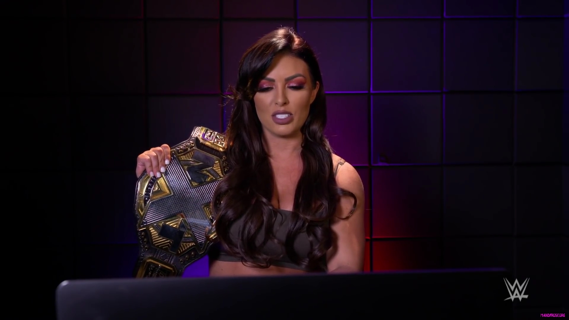 yt5s_com-Becky_Lynch2C_Mandy_Rose_and_more_WWE_Superstars_react_to_2019_Women_s_Royal_Rumble__WWE_Playback-281080p29_mp40079.jpg