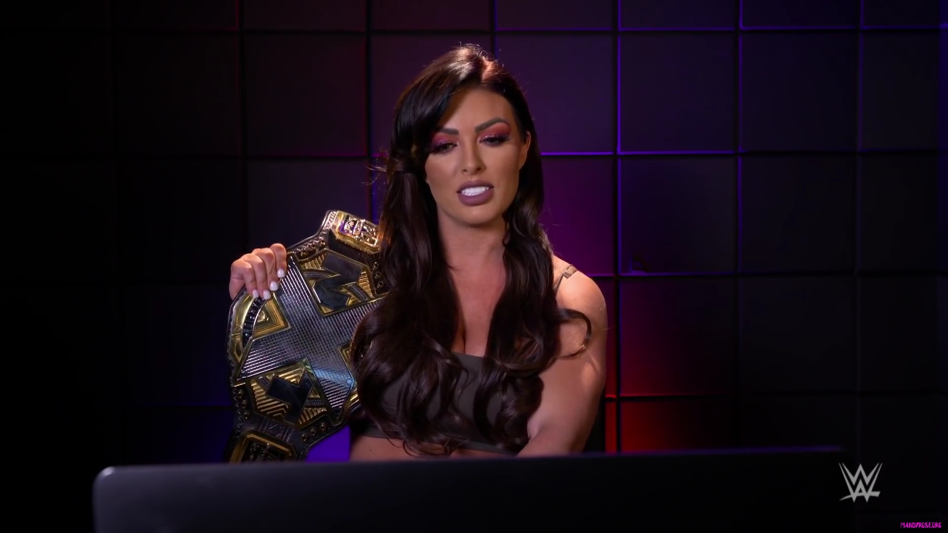 yt5s_com-Becky_Lynch2C_Mandy_Rose_and_more_WWE_Superstars_react_to_2019_Women_s_Royal_Rumble__WWE_Playback-281080p29_mp40085.jpg
