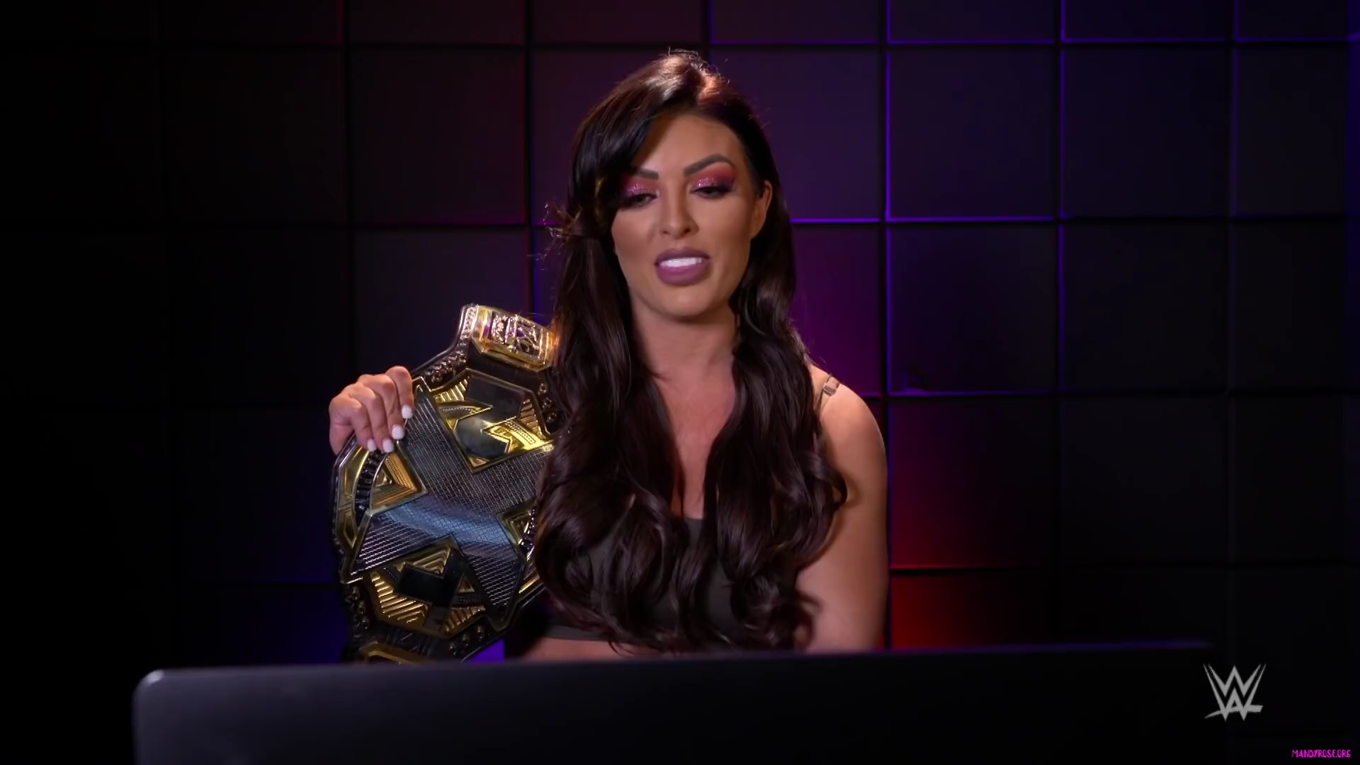 yt5s_com-Becky_Lynch2C_Mandy_Rose_and_more_WWE_Superstars_react_to_2019_Women_s_Royal_Rumble__WWE_Playback-281080p29_mp40177.jpg