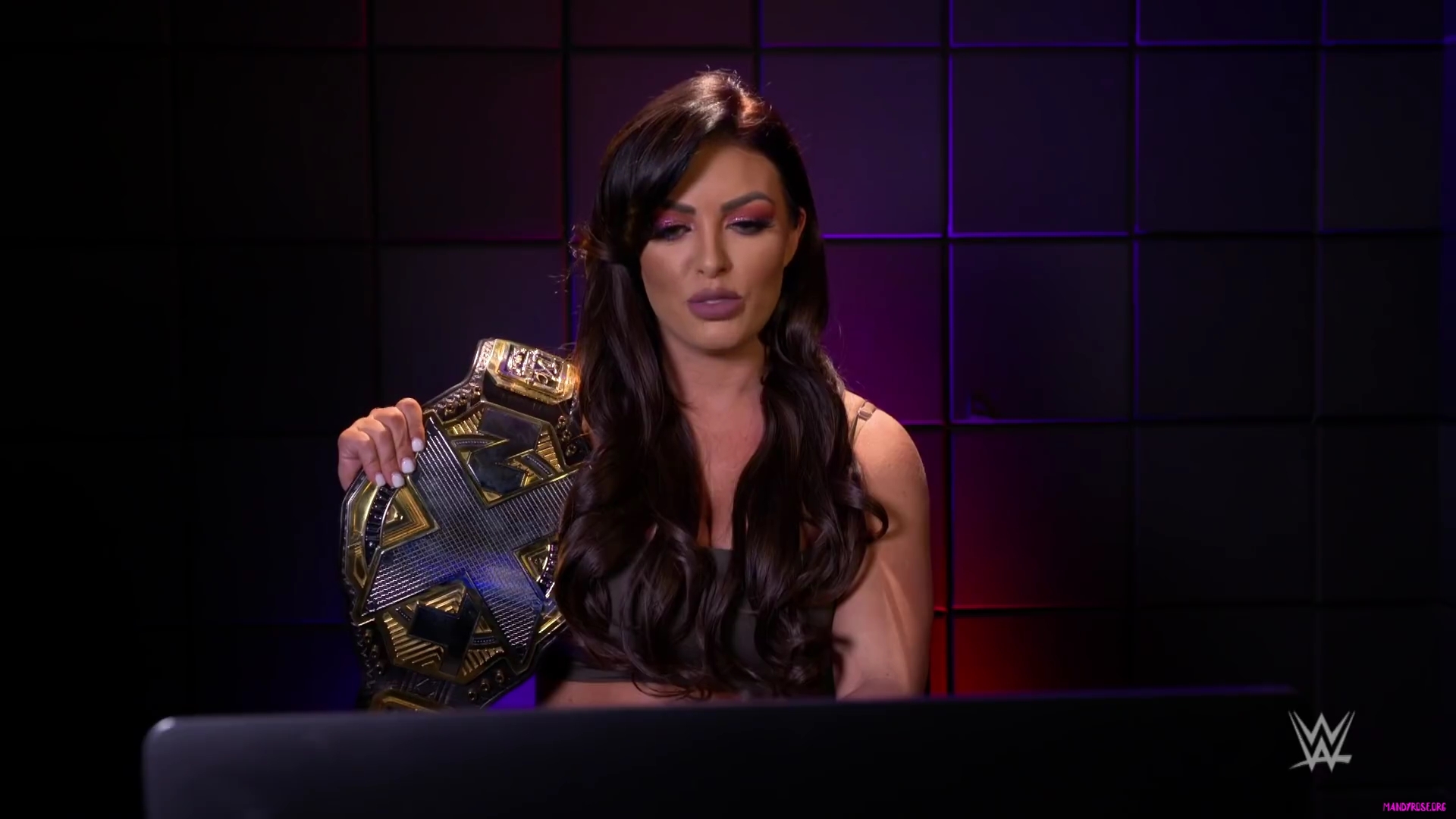 yt5s_com-Becky_Lynch2C_Mandy_Rose_and_more_WWE_Superstars_react_to_2019_Women_s_Royal_Rumble__WWE_Playback-281080p29_mp40863.jpg