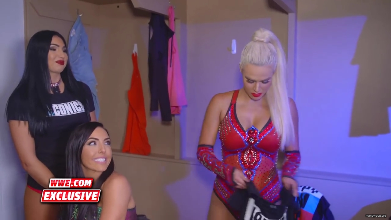 Lana_finds_an_ally_in_Carmella_SmackDown_Exclusive2C_Oct__92C_2018_mp40037.jpg