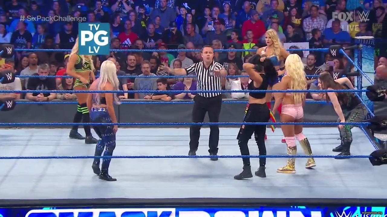WWE_Friday_Night_SmackDown_2019_10_18_720p_HDTV_x264-NWCHD_mp41833.jpg