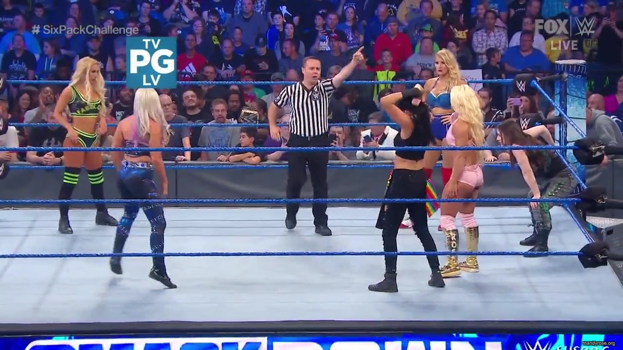 WWE_Friday_Night_SmackDown_2019_10_18_720p_HDTV_x264-NWCHD_mp41834.jpg