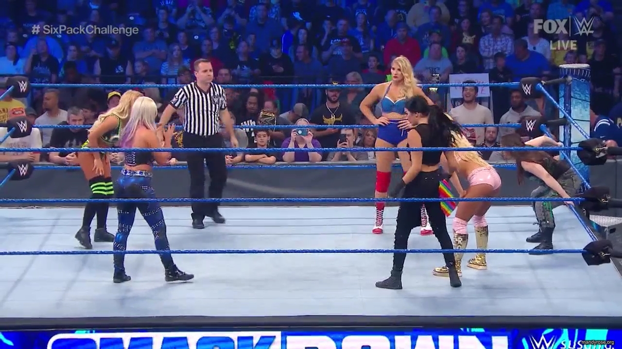WWE_Friday_Night_SmackDown_2019_10_18_720p_HDTV_x264-NWCHD_mp41837.jpg