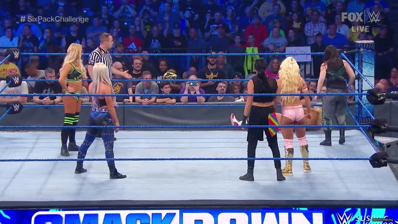WWE_Friday_Night_SmackDown_2019_10_18_720p_HDTV_x264-NWCHD_mp41839.jpg