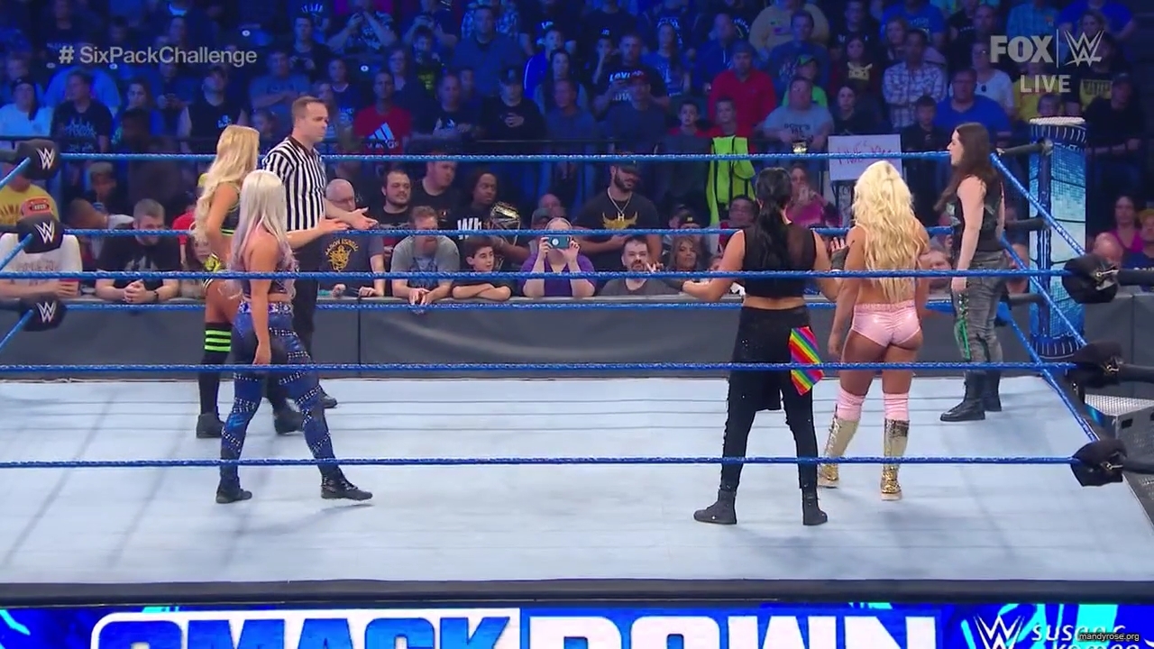 WWE_Friday_Night_SmackDown_2019_10_18_720p_HDTV_x264-NWCHD_mp41840.jpg