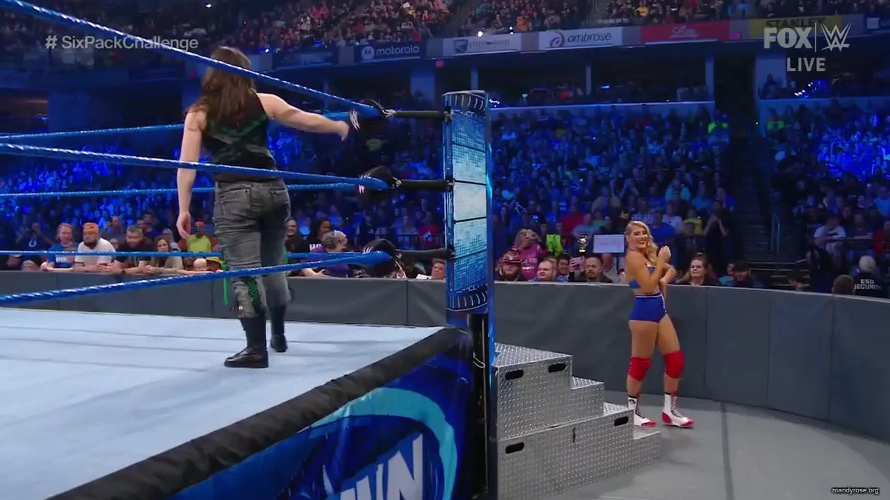 WWE_Friday_Night_SmackDown_2019_10_18_720p_HDTV_x264-NWCHD_mp41842.jpg
