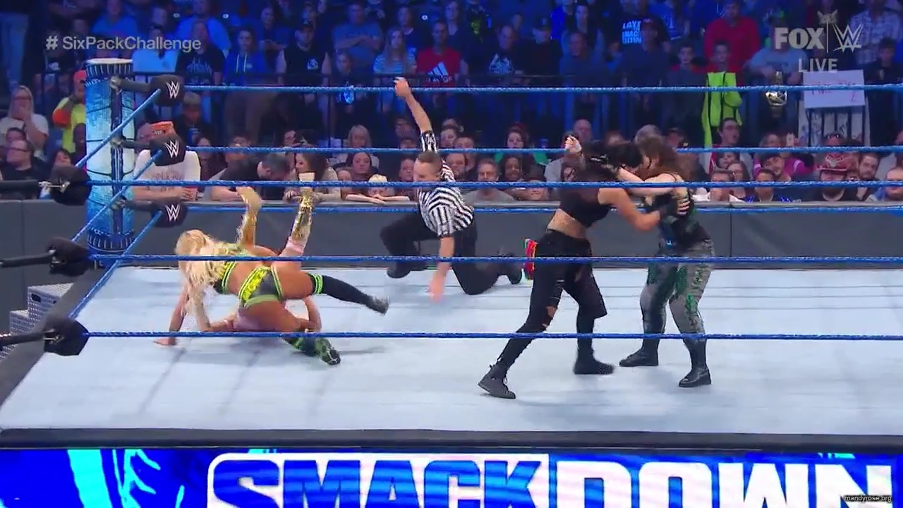 WWE_Friday_Night_SmackDown_2019_10_18_720p_HDTV_x264-NWCHD_mp41849.jpg