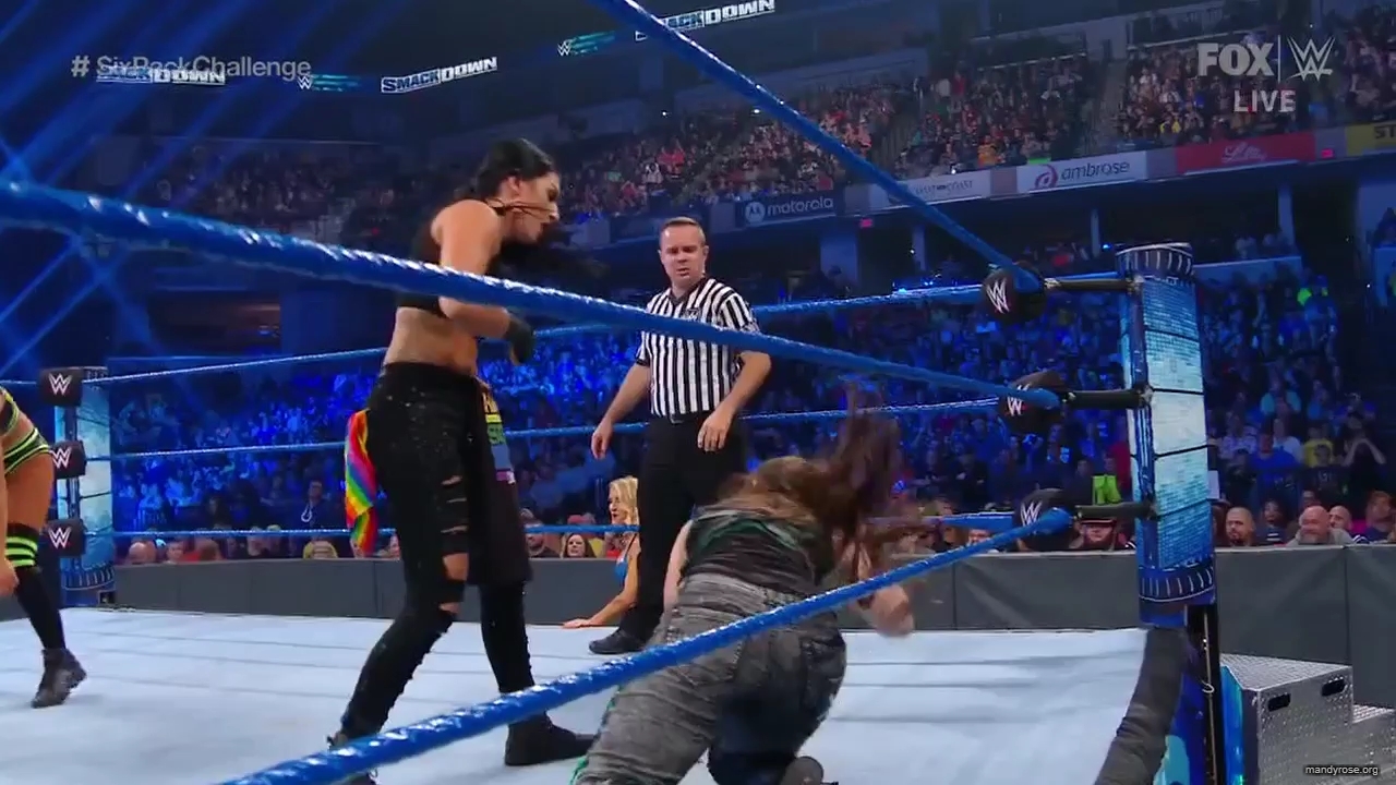 WWE_Friday_Night_SmackDown_2019_10_18_720p_HDTV_x264-NWCHD_mp41857.jpg