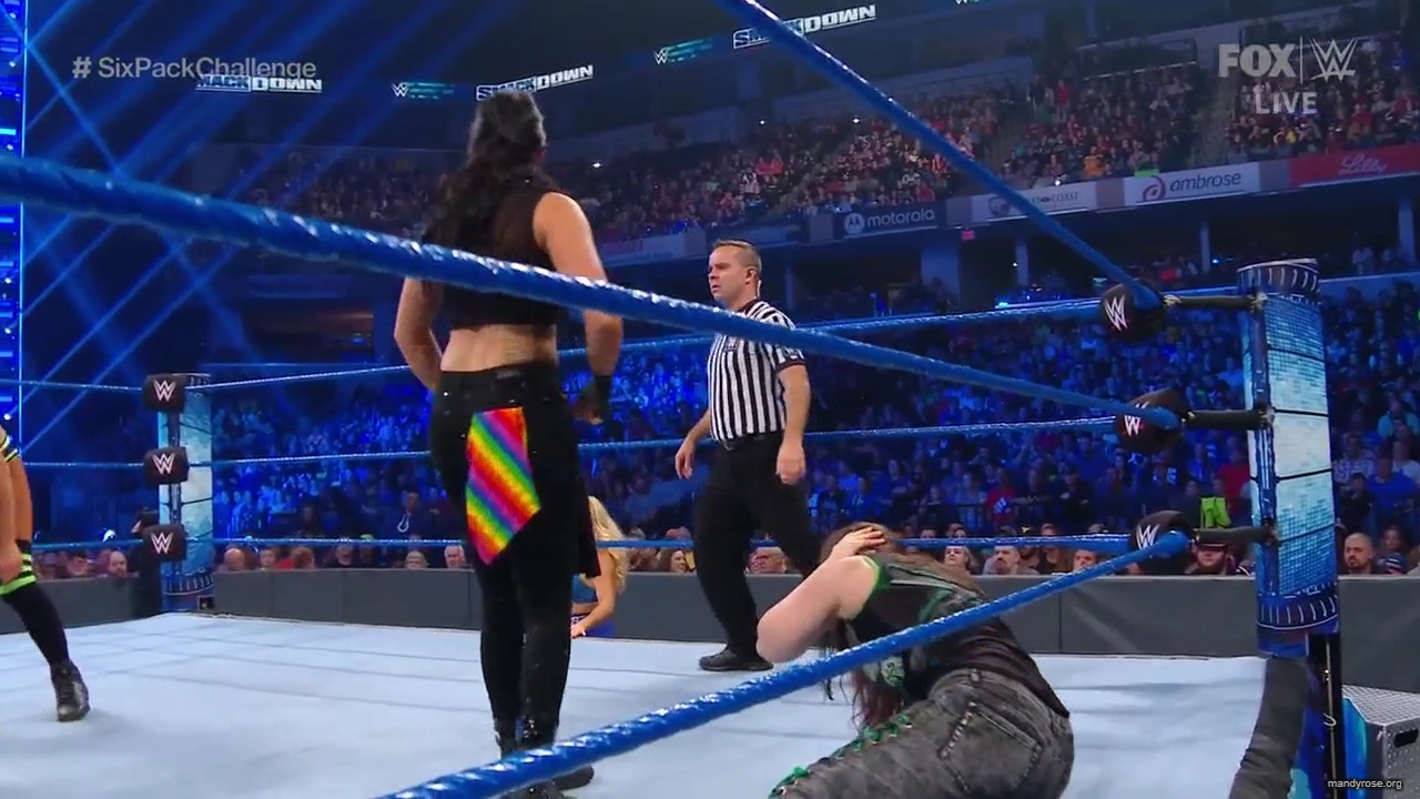 WWE_Friday_Night_SmackDown_2019_10_18_720p_HDTV_x264-NWCHD_mp41858.jpg
