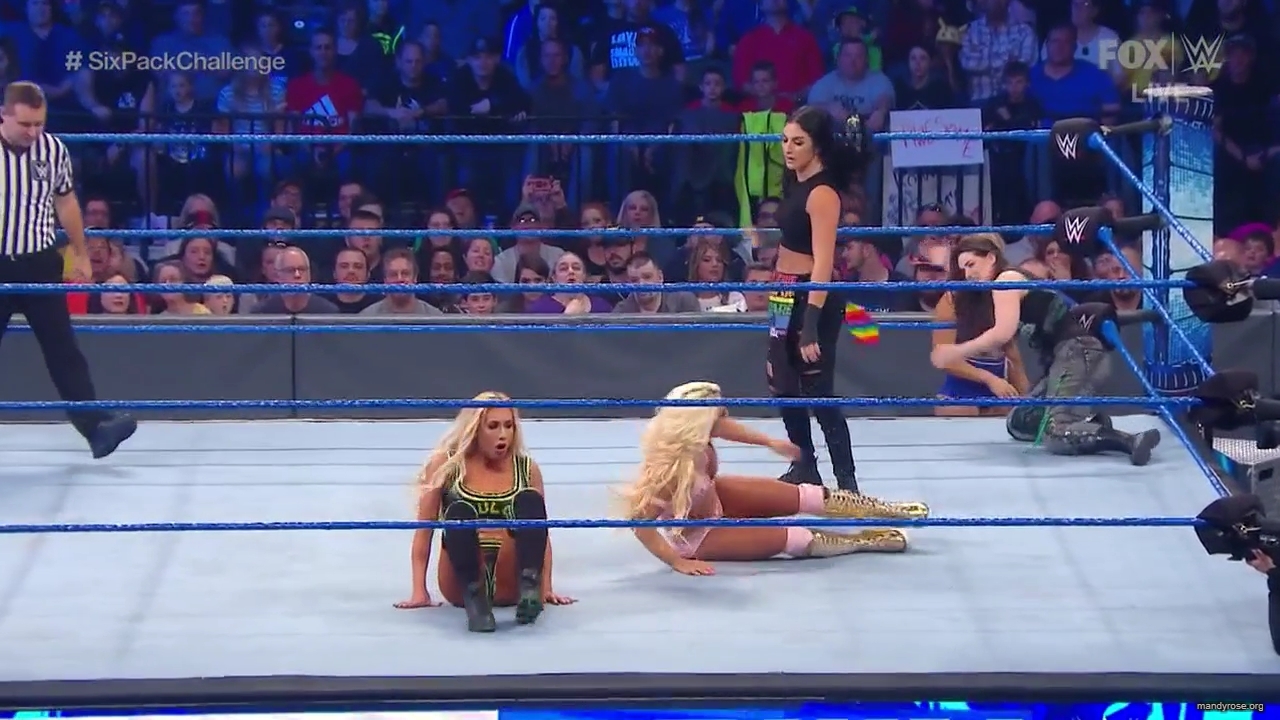 WWE_Friday_Night_SmackDown_2019_10_18_720p_HDTV_x264-NWCHD_mp41868.jpg