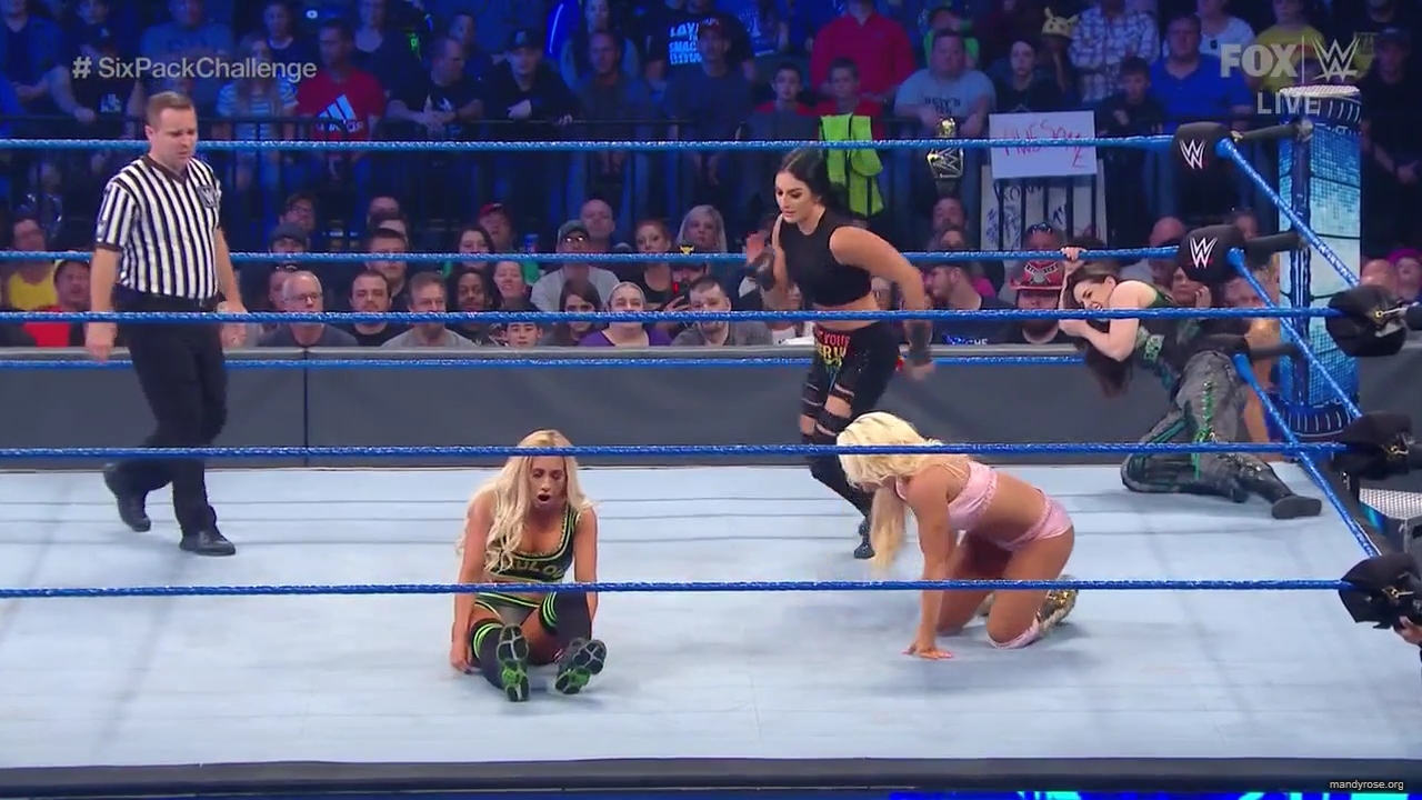 WWE_Friday_Night_SmackDown_2019_10_18_720p_HDTV_x264-NWCHD_mp41869.jpg