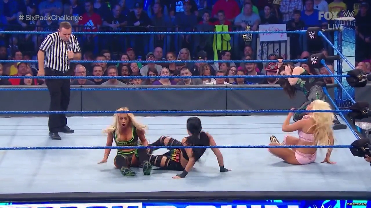 WWE_Friday_Night_SmackDown_2019_10_18_720p_HDTV_x264-NWCHD_mp41870.jpg