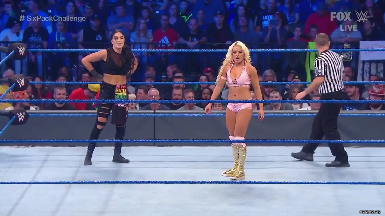 WWE_Friday_Night_SmackDown_2019_10_18_720p_HDTV_x264-NWCHD_mp41939.jpg