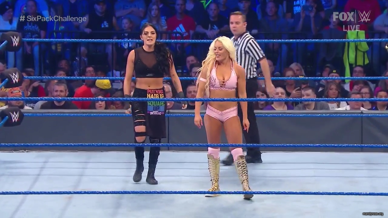 WWE_Friday_Night_SmackDown_2019_10_18_720p_HDTV_x264-NWCHD_mp41941.jpg